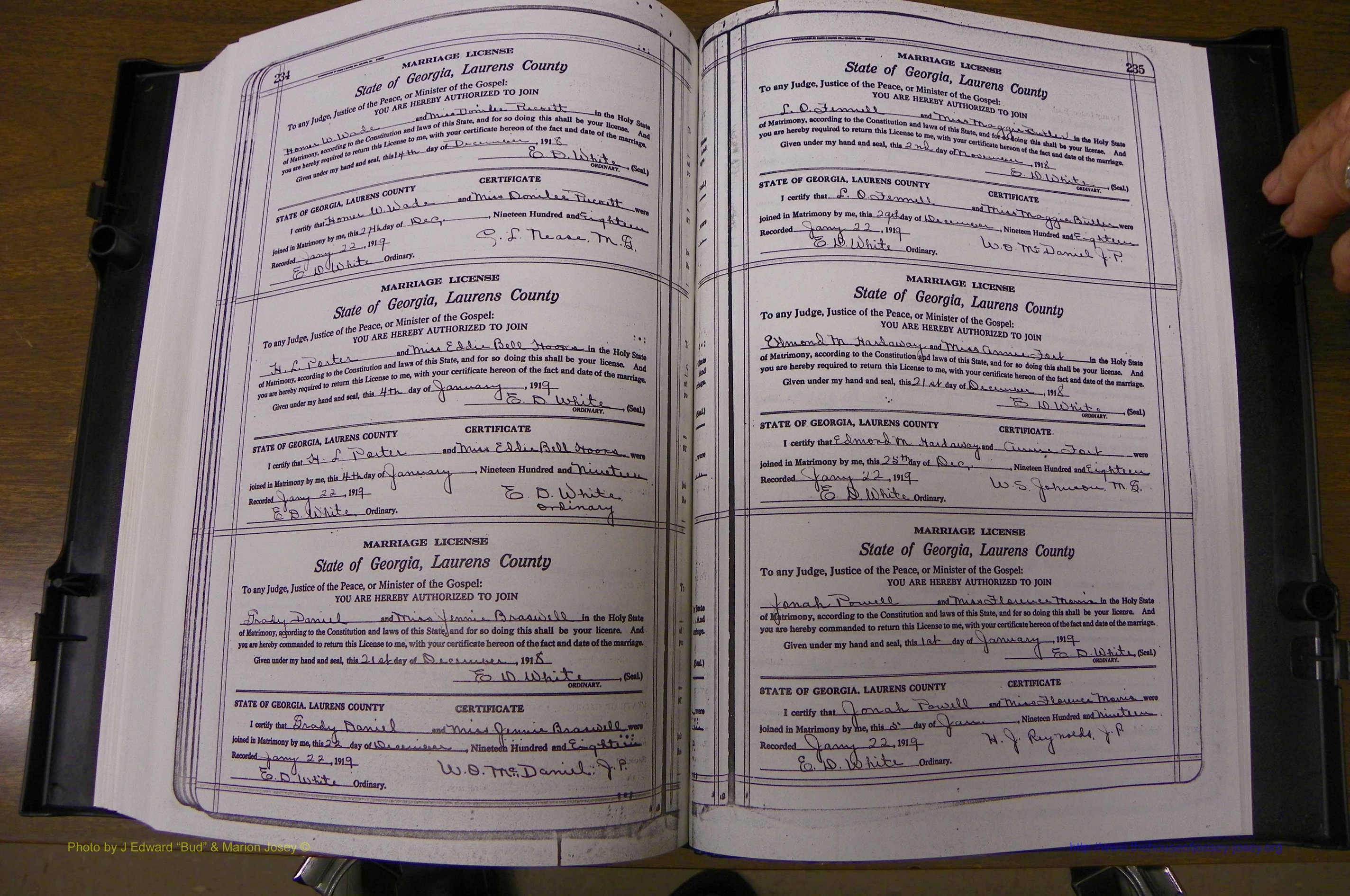 Laurens Co, GA, Marriages Book P, 1915 - 1924, White, P 234-235.JPG