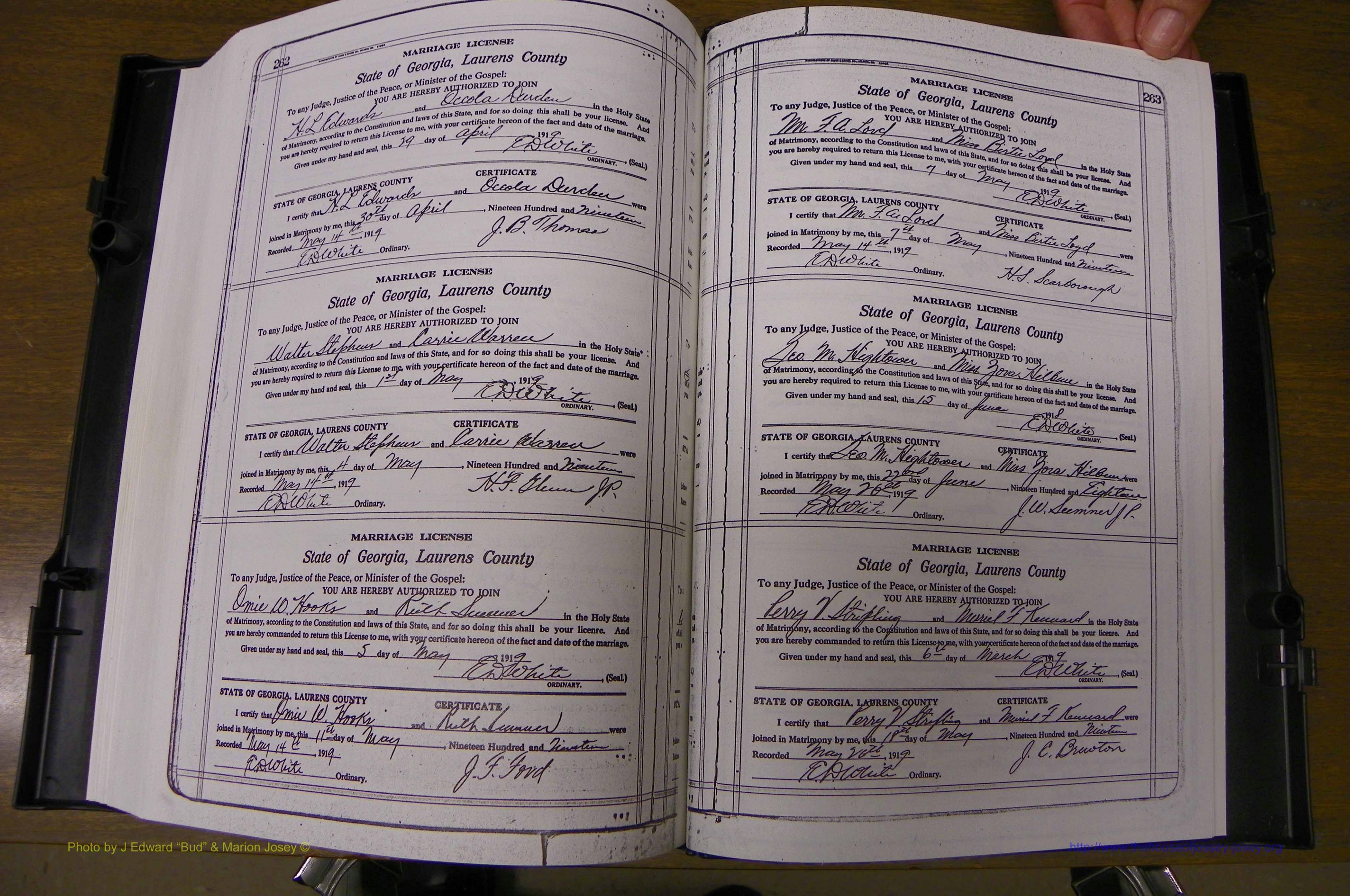 Laurens Co, GA, Marriages Book P, 1915 - 1924, White, P 262-263.JPG