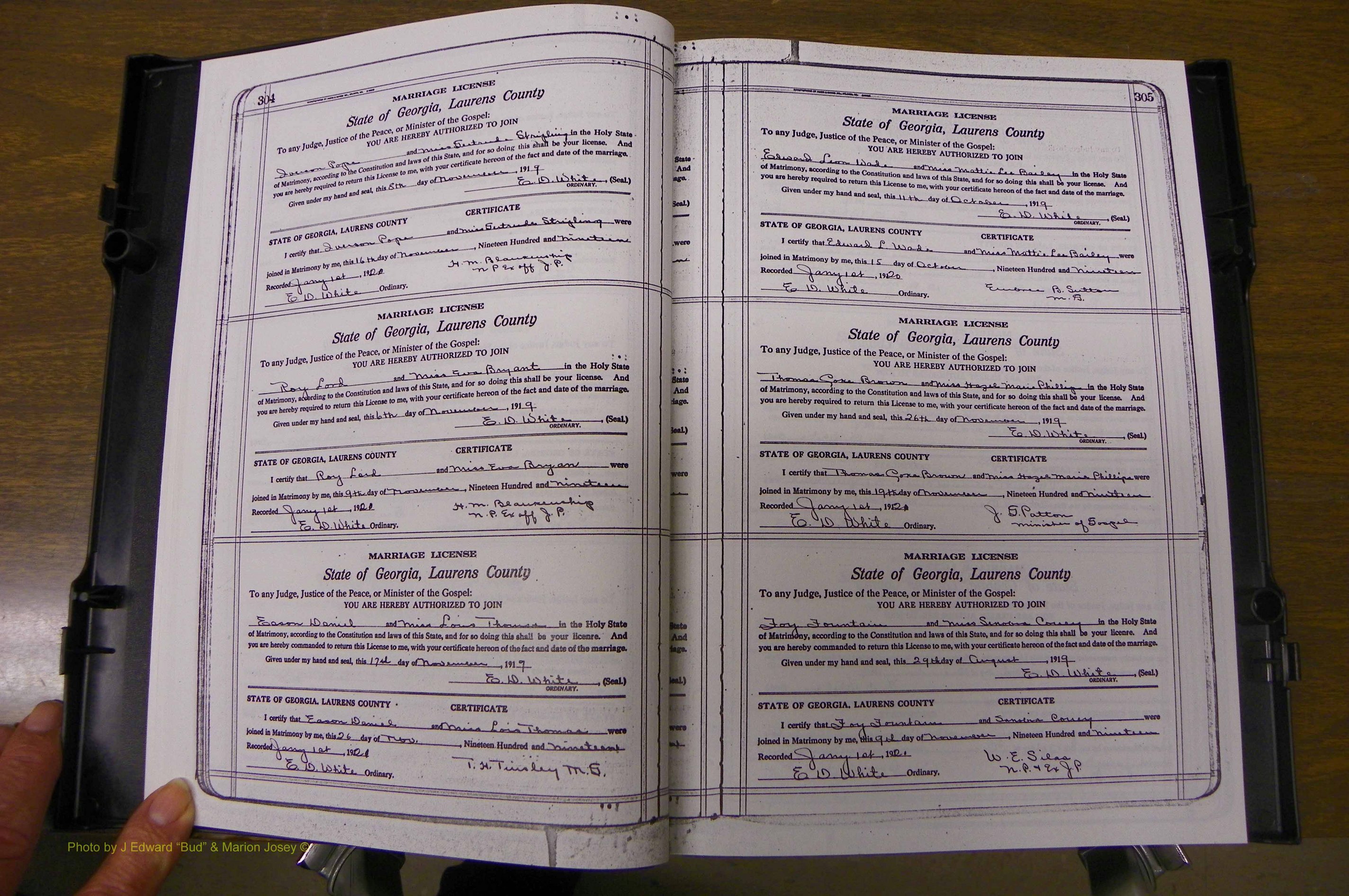 Laurens Co, GA, Marriages Book P, 1915 - 1924, White, P 304-305.JPG