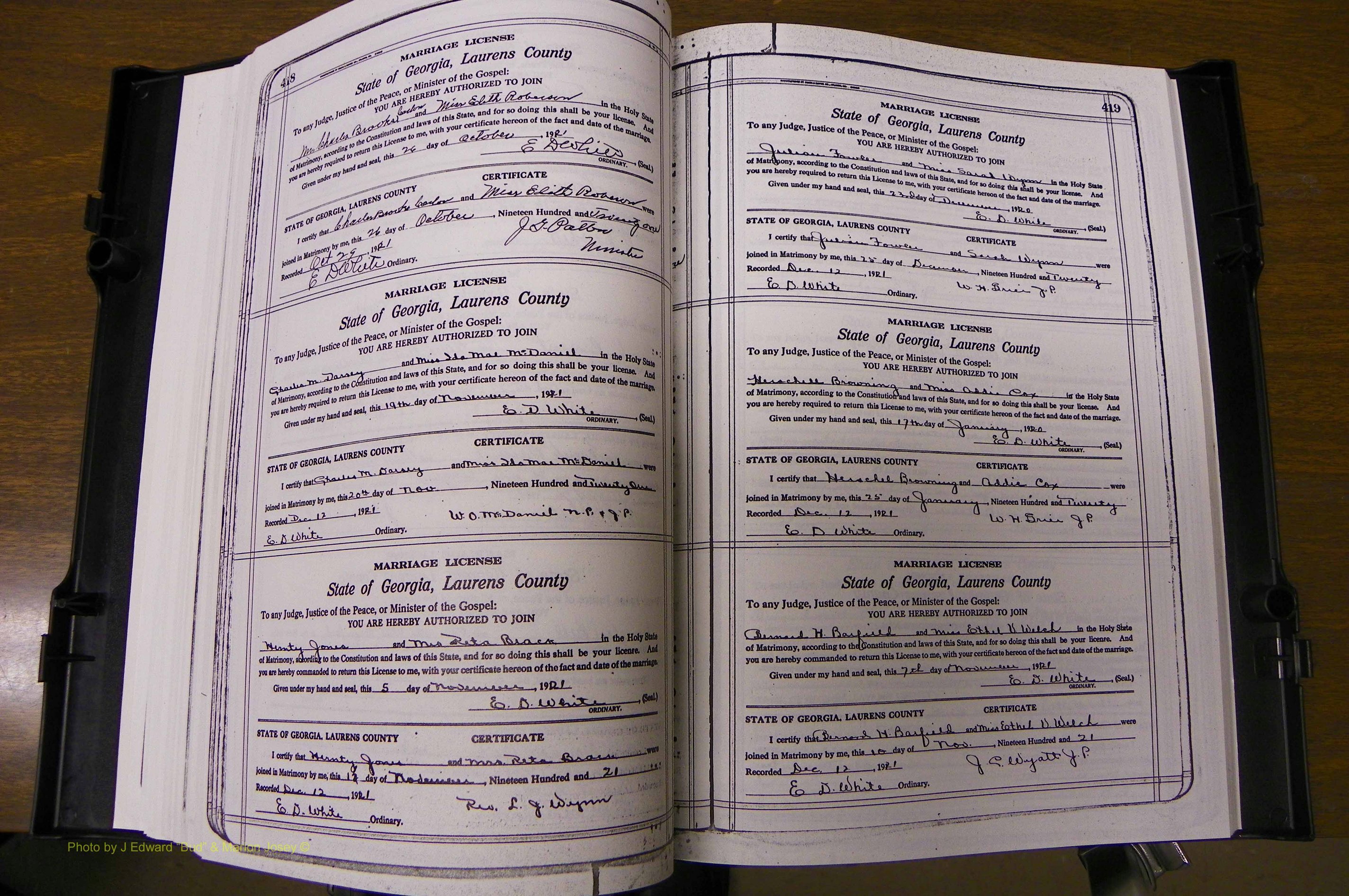 Laurens Co, GA, Marriages Book P, 1915 - 1924, White, P 418-419.JPG