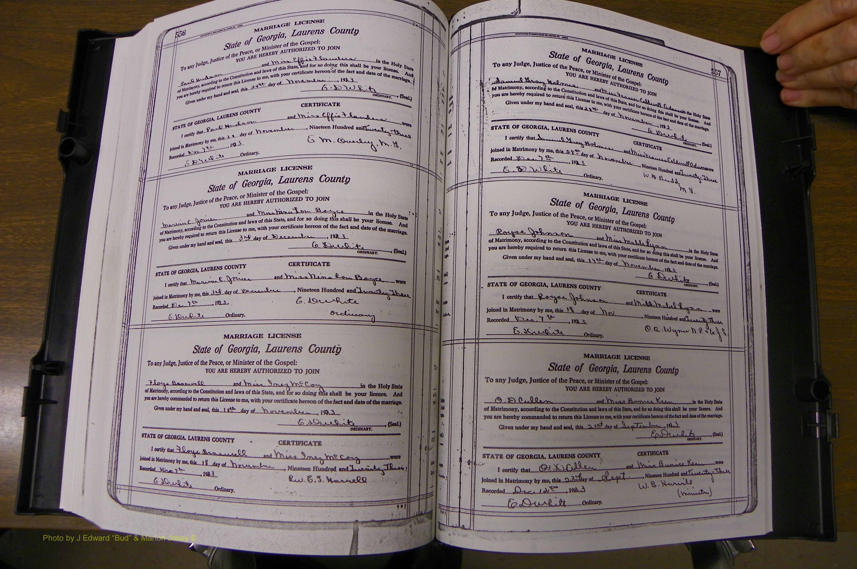 Laurens Co, GA, Marriages Book P, 1915 - 1924, White, P 556-557.JPG