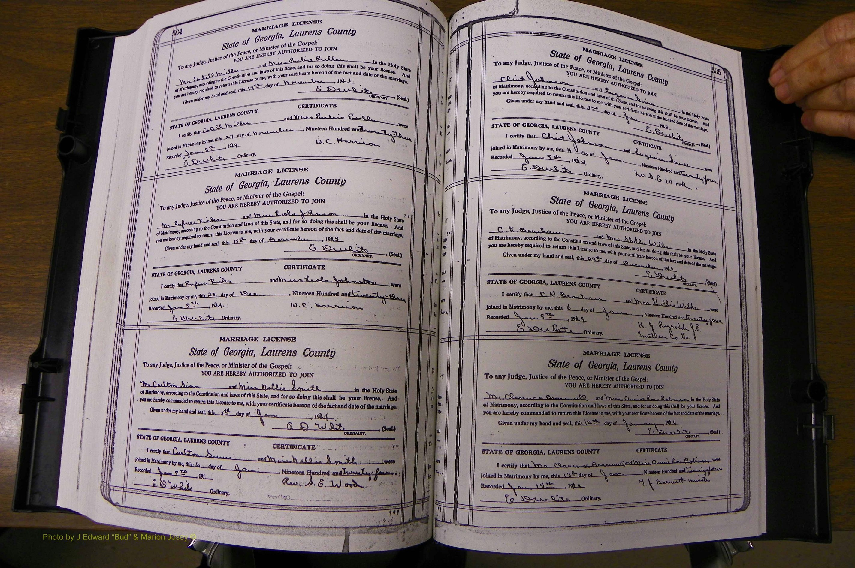 Laurens Co, GA, Marriages Book P, 1915 - 1924, White, P 564-565.JPG