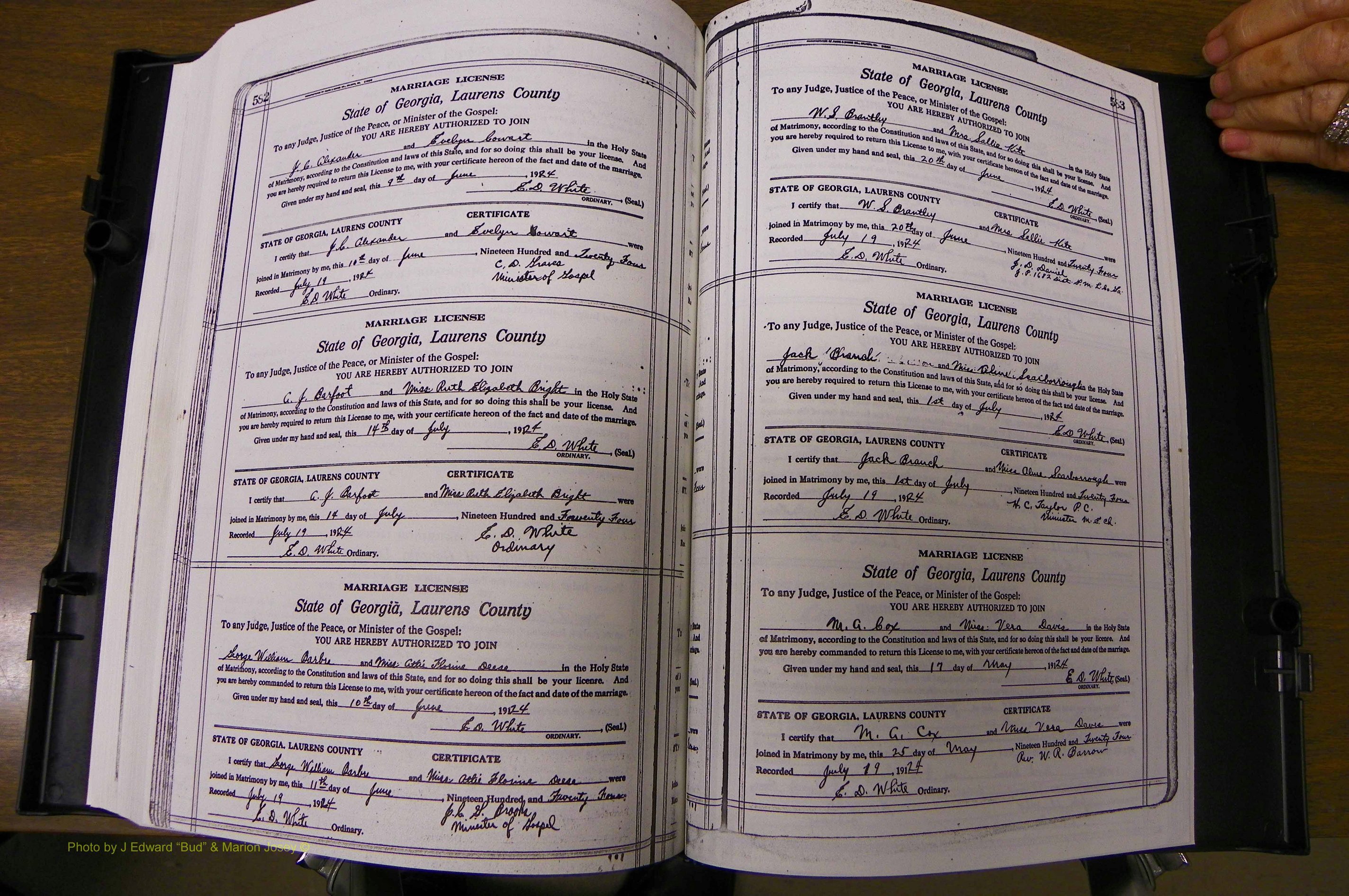 Laurens Co, GA, Marriages Book P, 1915 - 1924, White, P 582-583.JPG