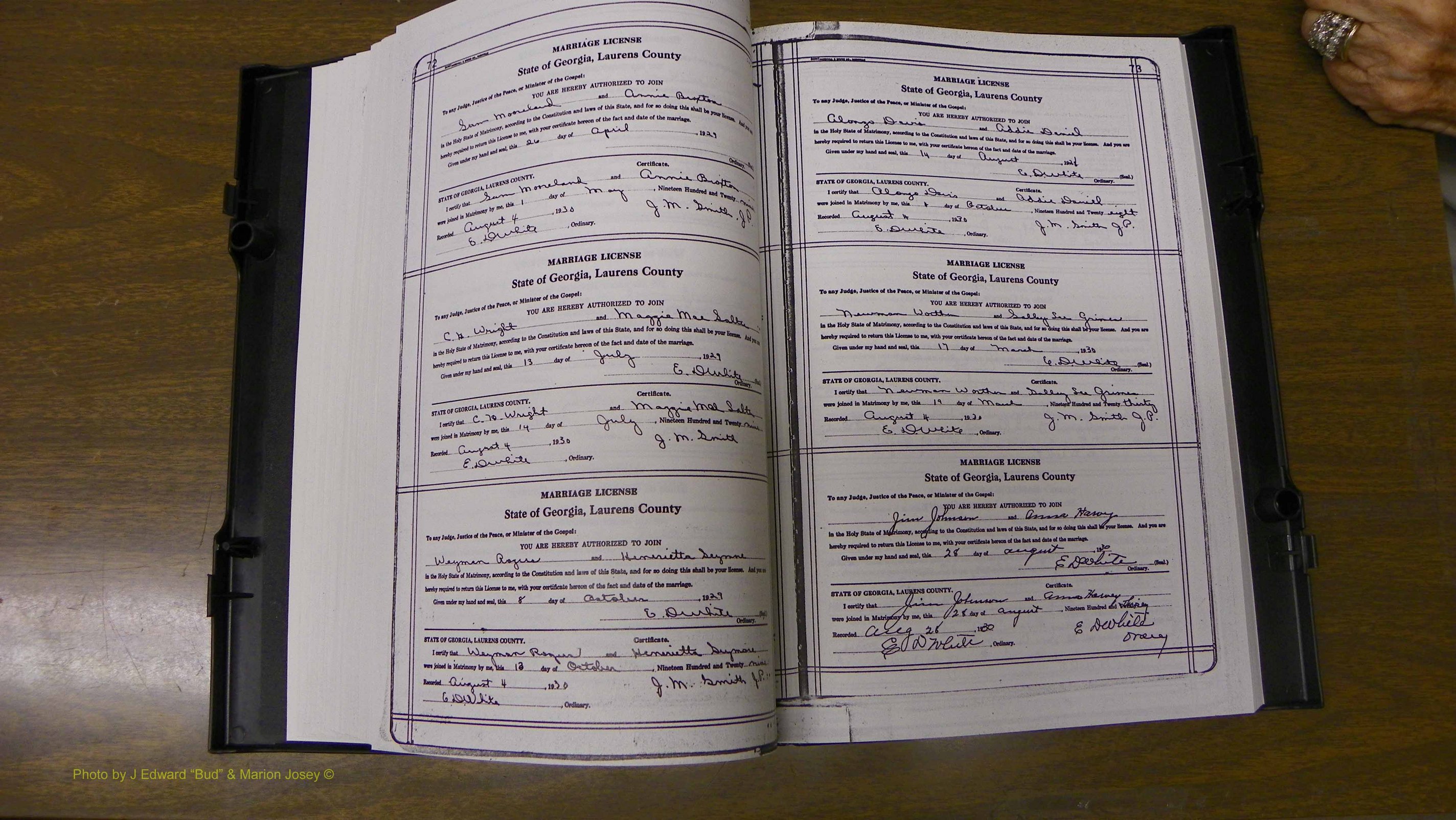 Laurens Co, GA, Marriages Book T, 1929 - 1938, Colored, P 072-073.JPG