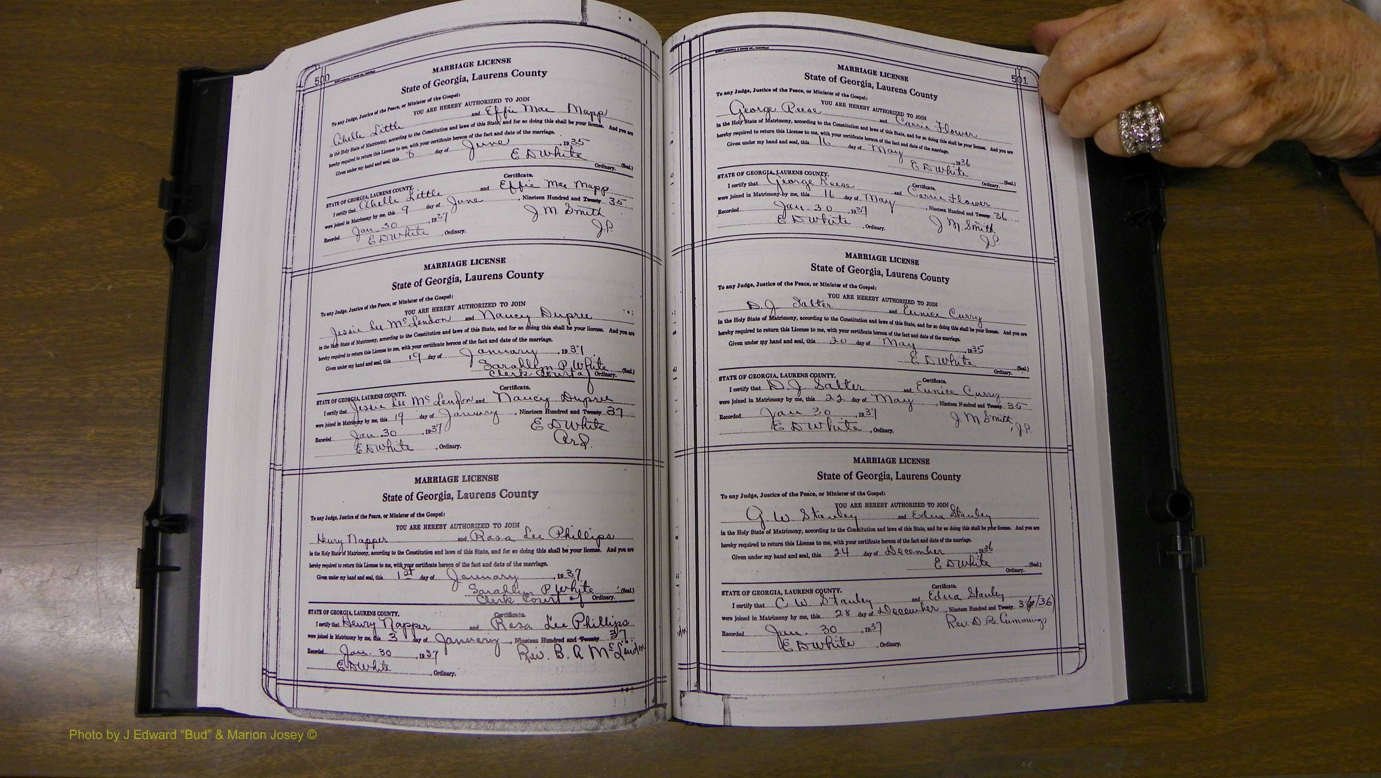Laurens Co, GA, Marriages Book T, 1929 - 1938, Colored, P 500-501.JPG