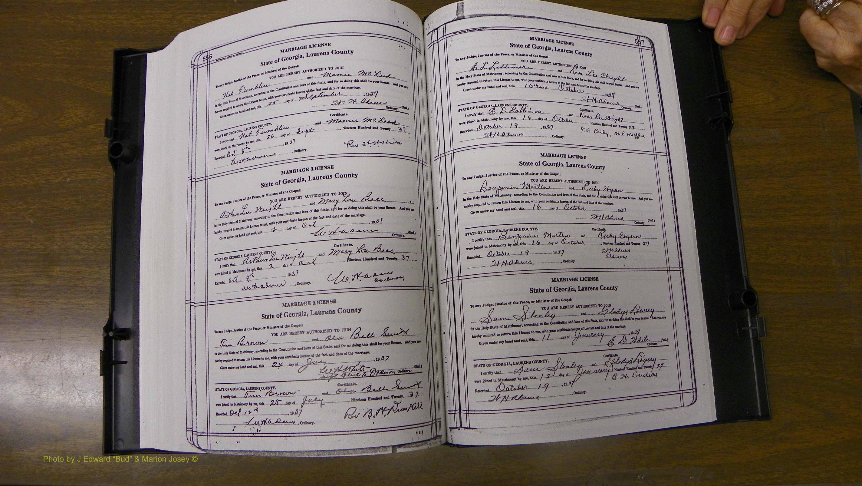 Laurens Co, GA, Marriages Book T, 1929 - 1938, Colored, P 556-557.JPG