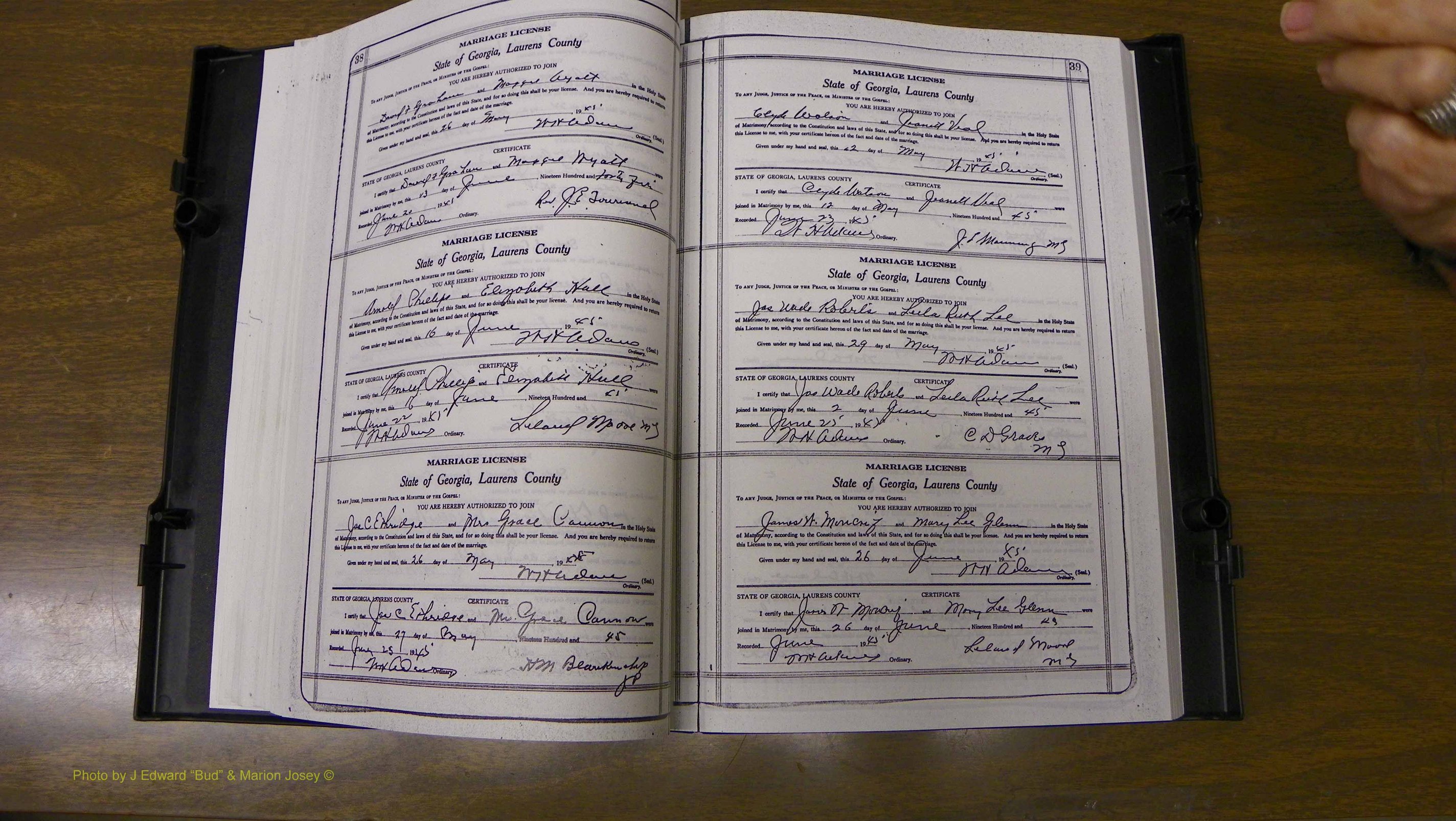 Laurens Co, GA, Marriages Book W, 1944 - 1955, White, P 038-039.JPG