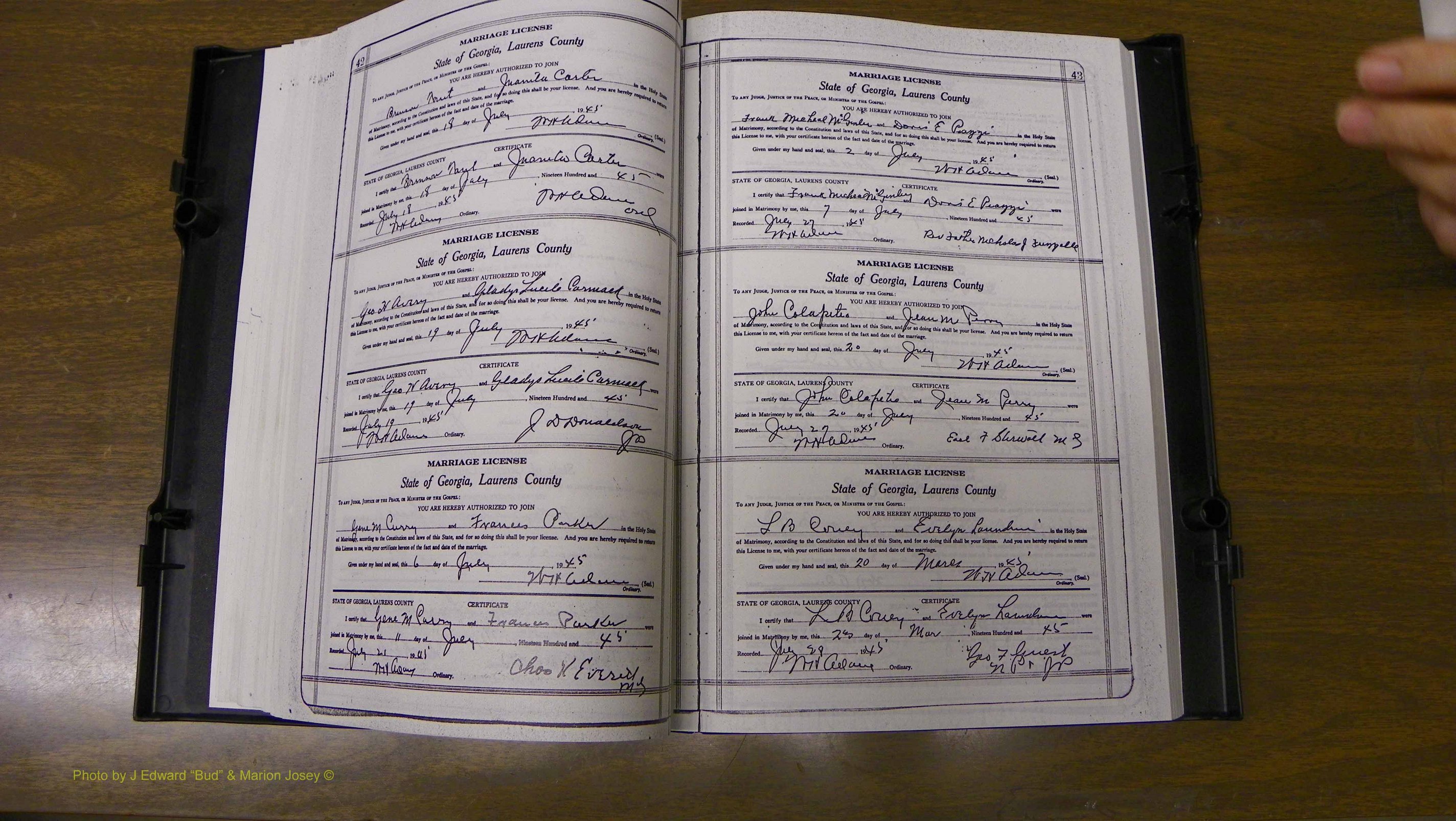 Laurens Co, GA, Marriages Book W, 1944 - 1955, White, P 042-043.JPG