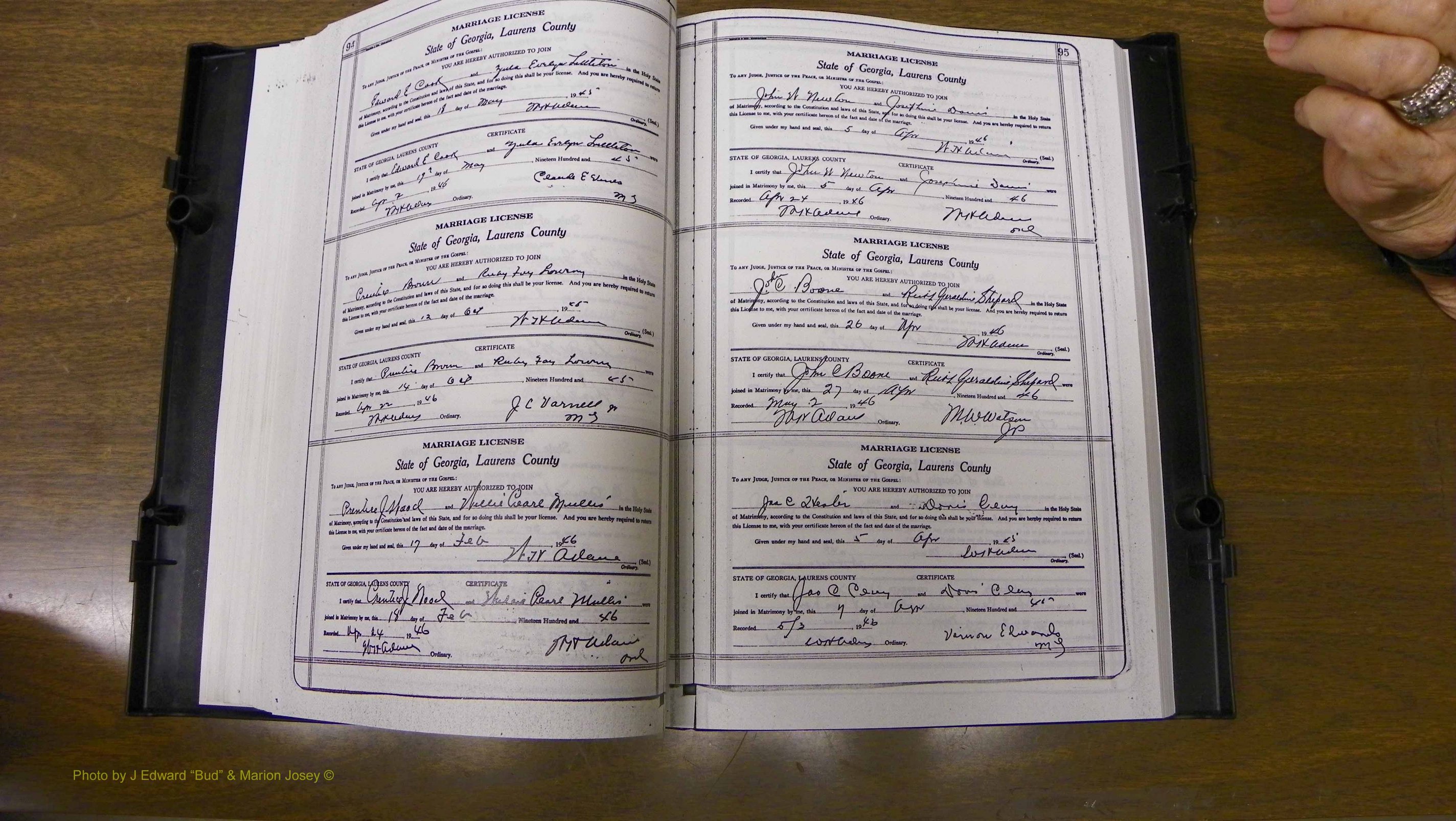 Laurens Co, GA, Marriages Book W, 1944 - 1955, White, P 094-095.JPG