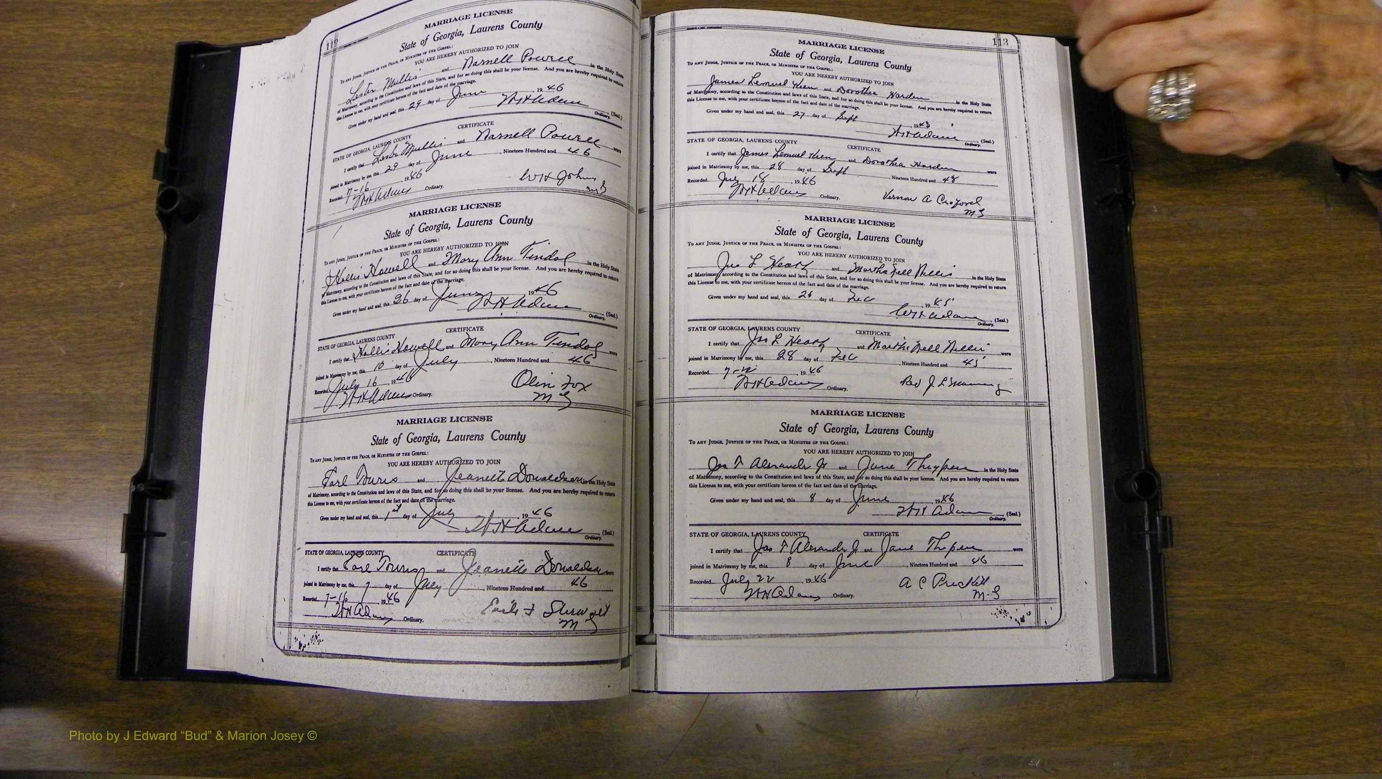 Laurens Co, GA, Marriages Book W, 1944 - 1955, White, P 112-113.JPG