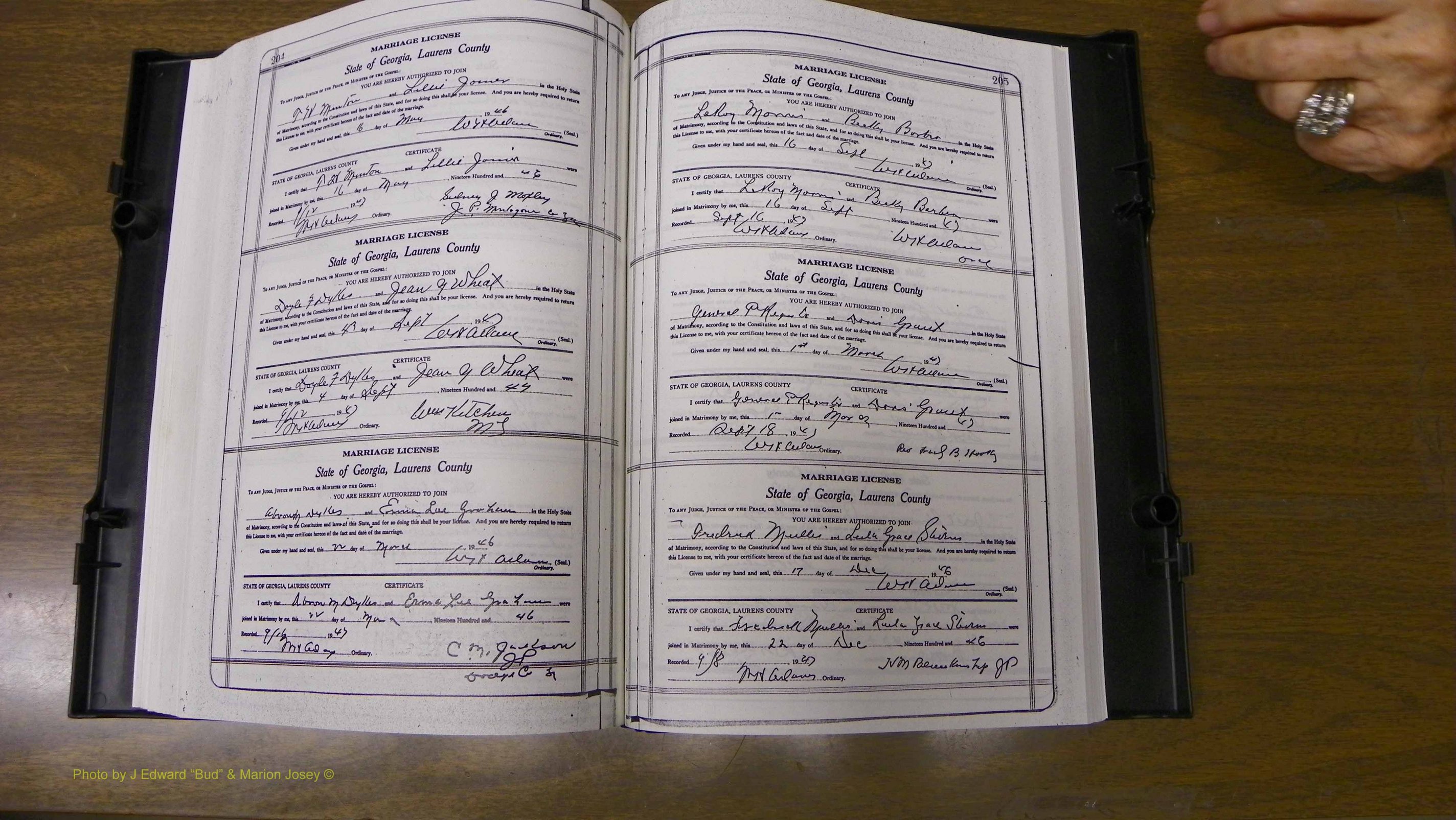Laurens Co, GA, Marriages Book W, 1944 - 1955, White, P 204-205.JPG