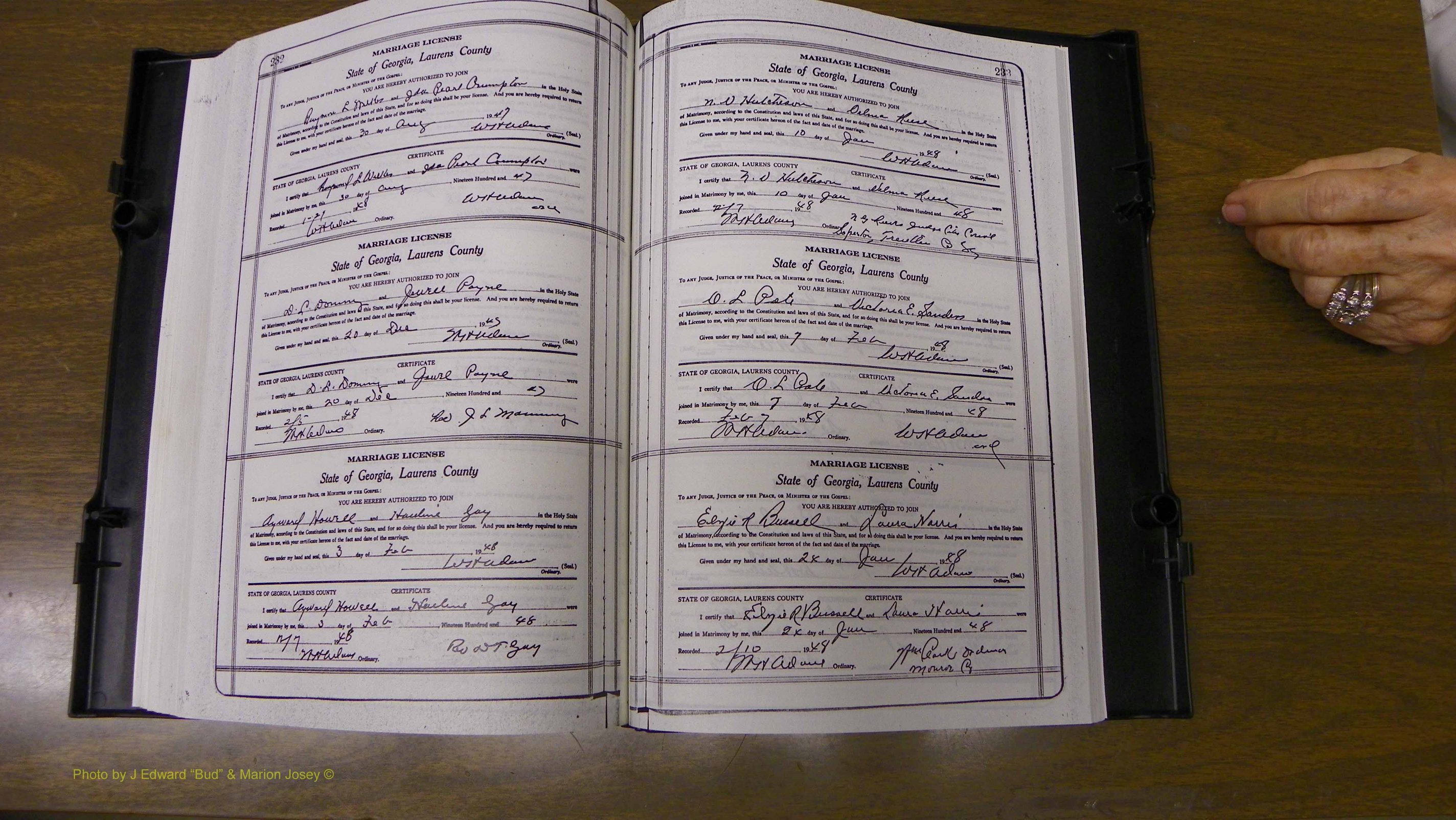 Laurens Co, GA, Marriages Book W, 1944 - 1955, White, P 232-233.JPG