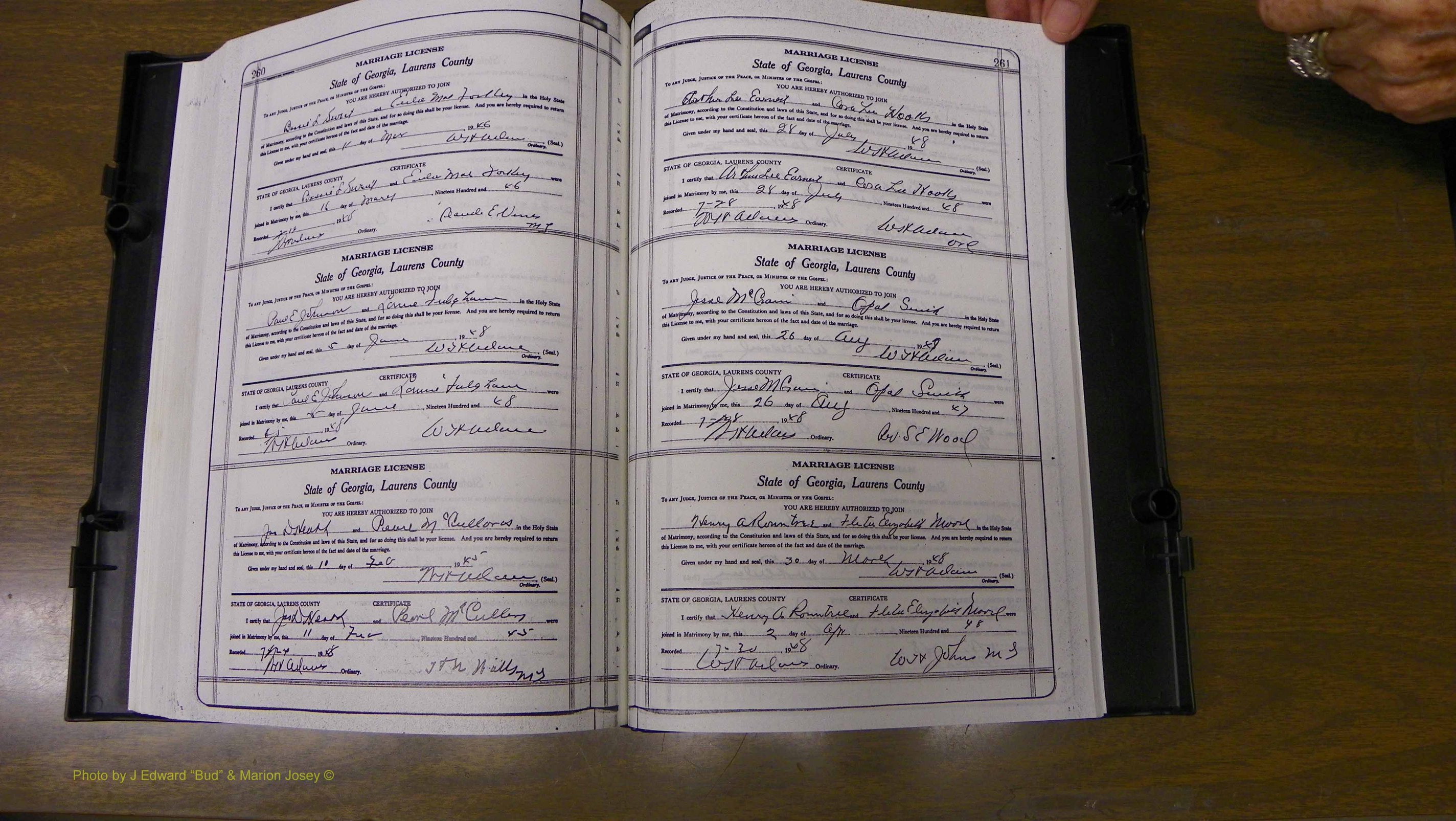 Laurens Co, GA, Marriages Book W, 1944 - 1955, White, P 260-261.JPG