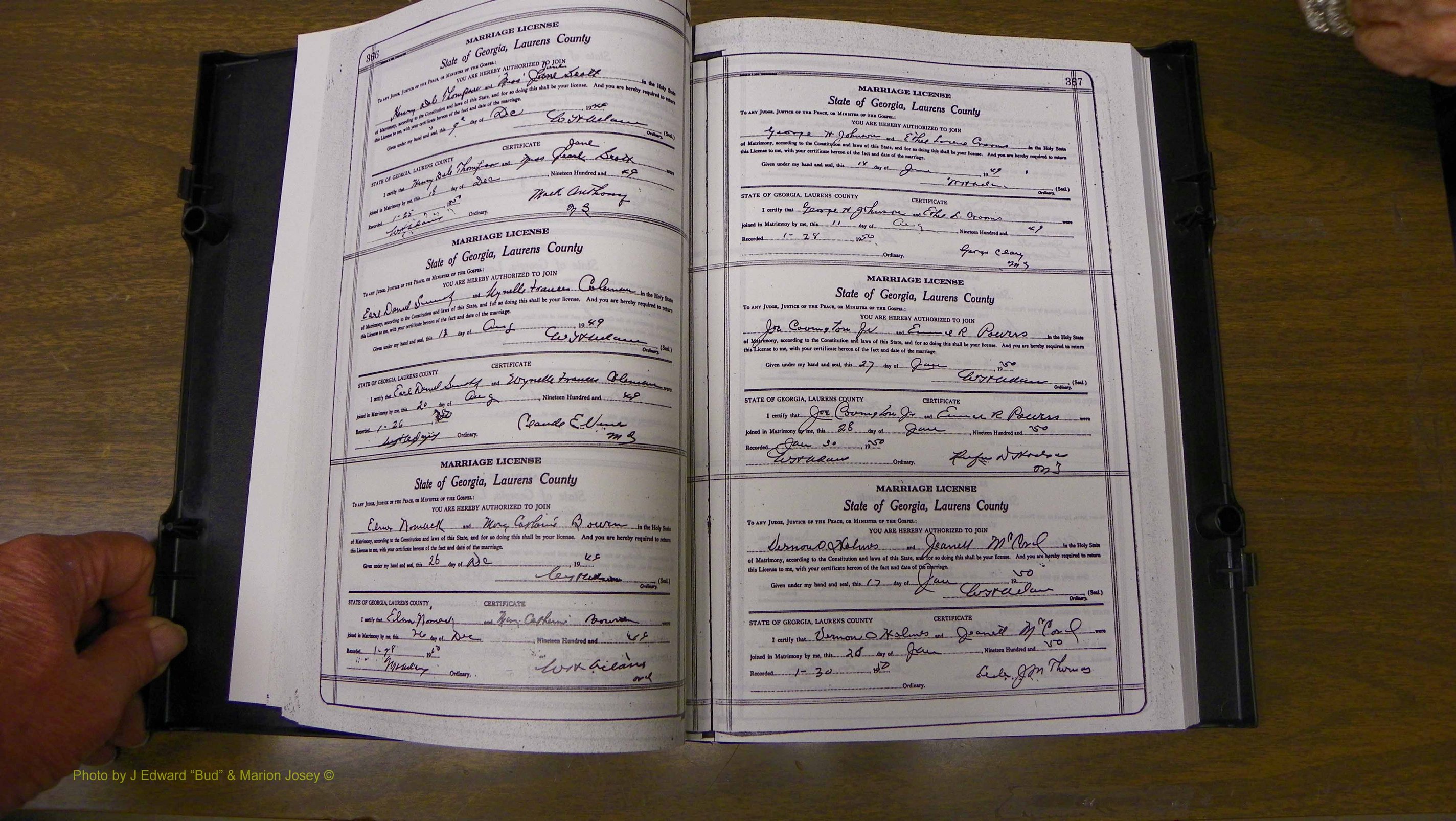 Laurens Co, GA, Marriages Book W, 1944 - 1955, White, P 366-367.JPG