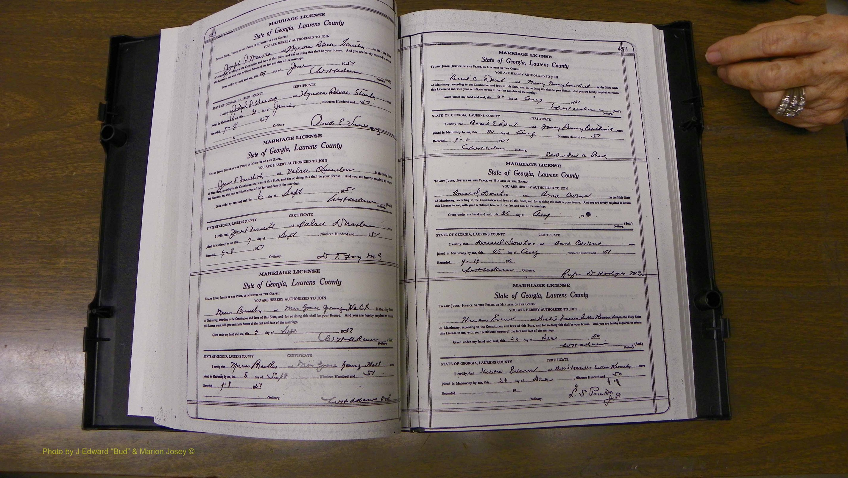 Laurens Co, GA, Marriages Book W, 1944 - 1955, White, P 452-453.JPG