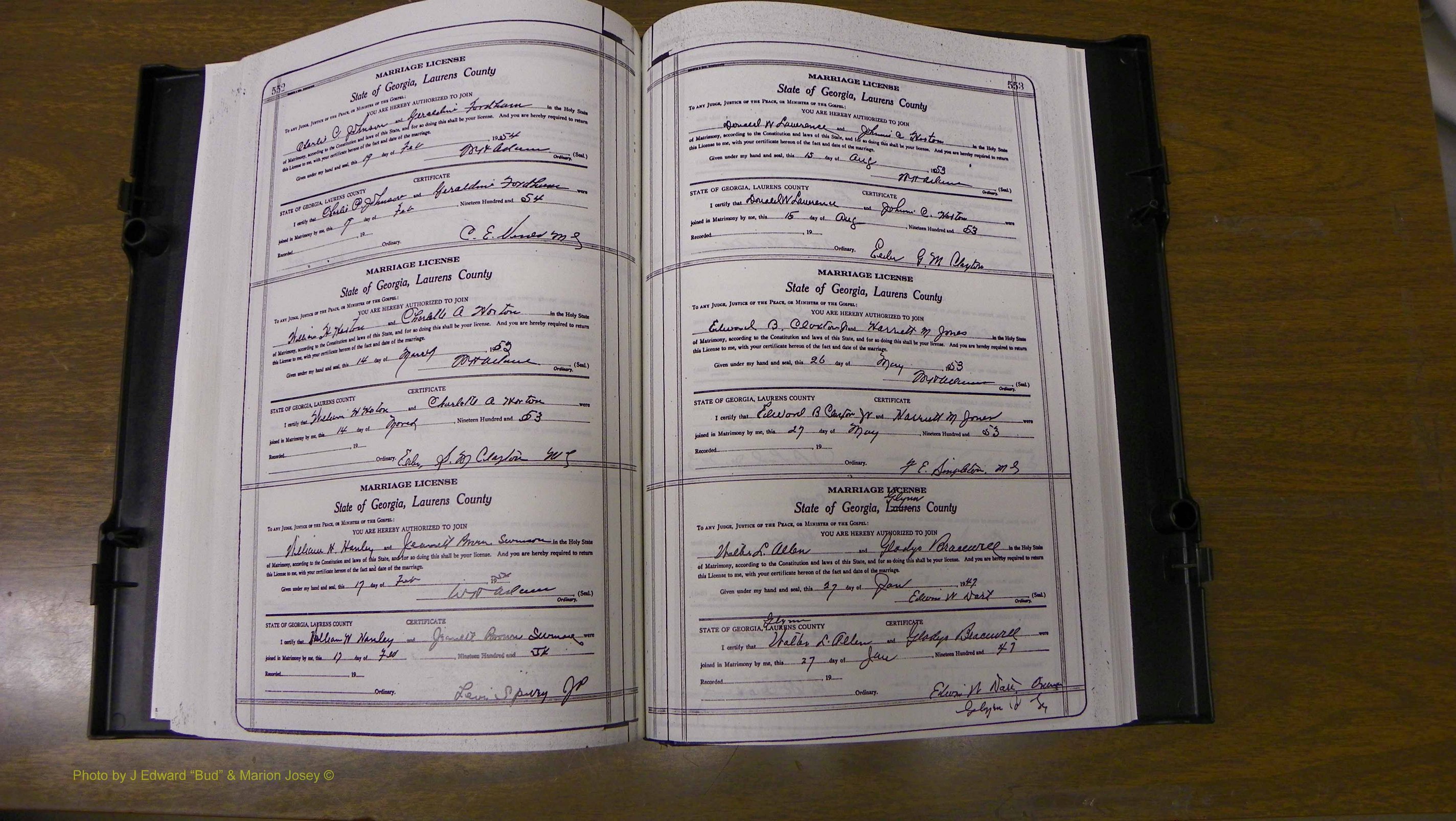 Laurens Co, GA, Marriages Book W, 1944 - 1955, White, P 552-553.JPG