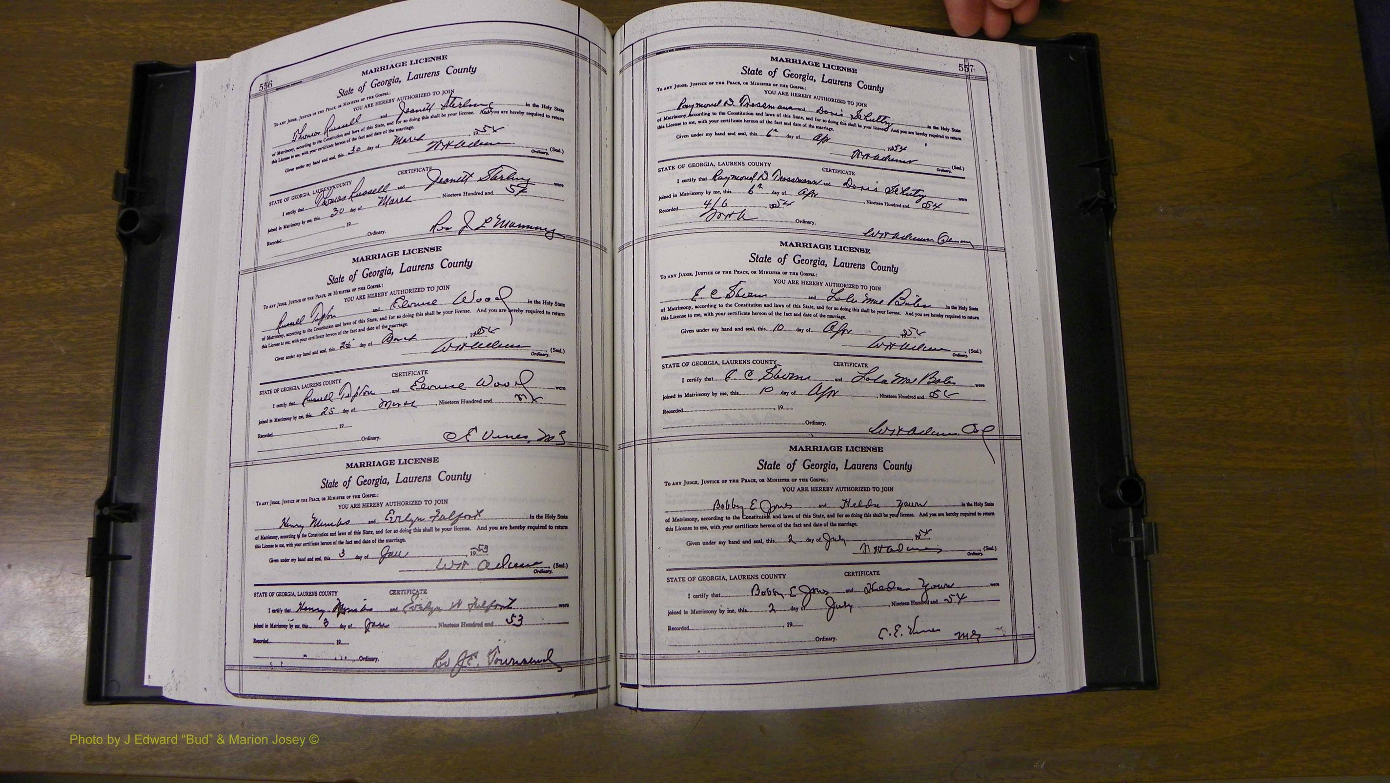 Laurens Co, GA, Marriages Book W, 1944 - 1955, White, P 556-557.JPG