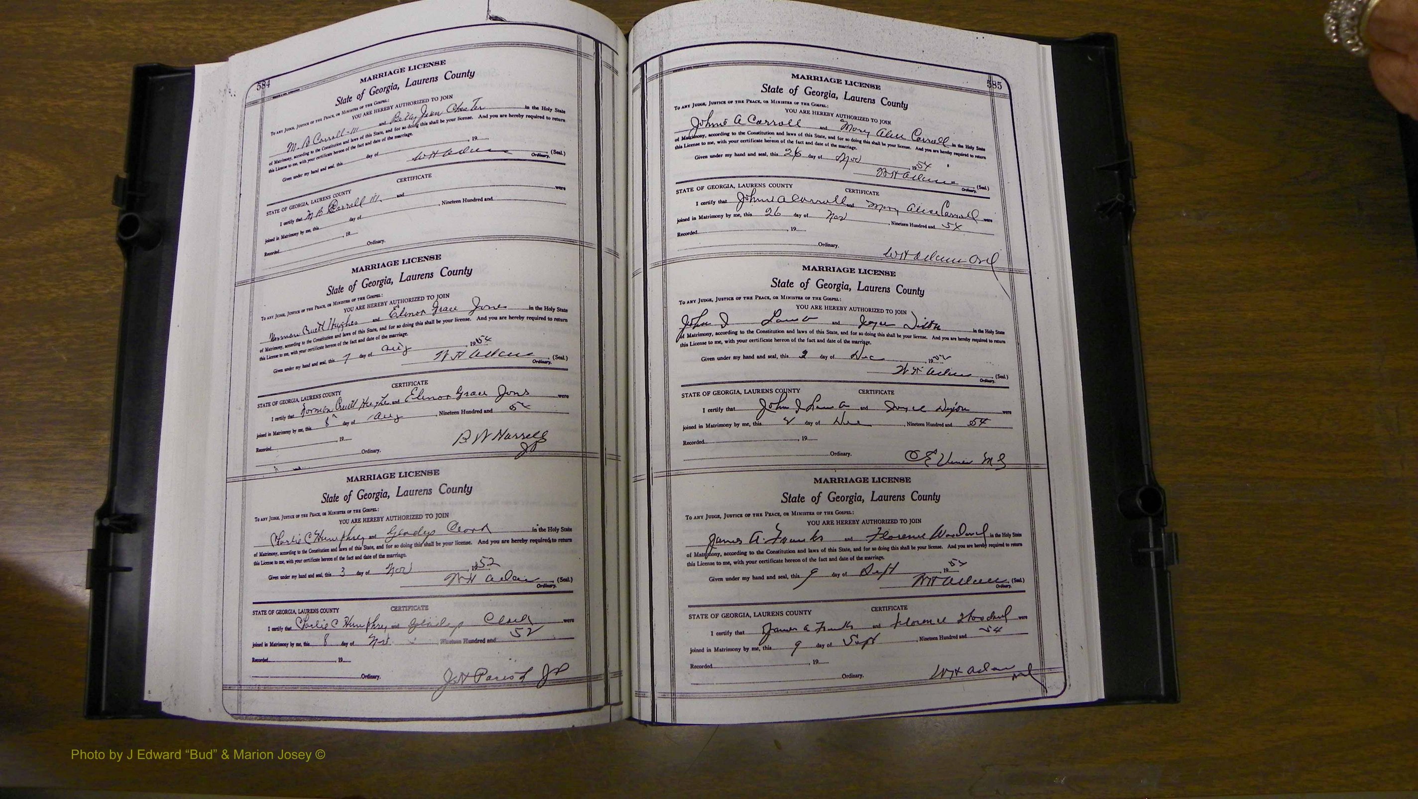Laurens Co, GA, Marriages Book W, 1944 - 1955, White, P 584-585.JPG