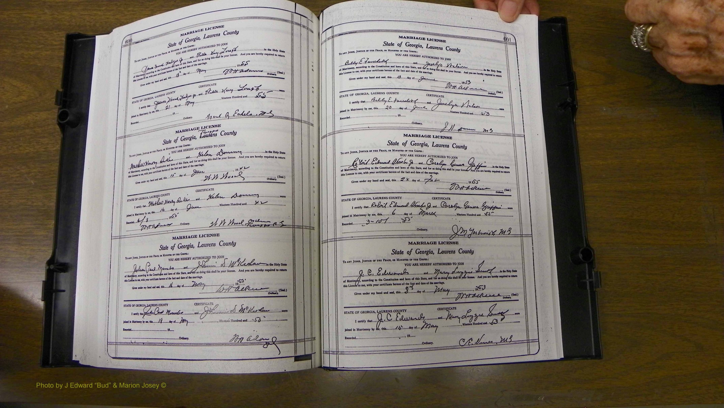 Laurens Co, GA, Marriages Book W, 1944 - 1955, White, P 600-601.JPG