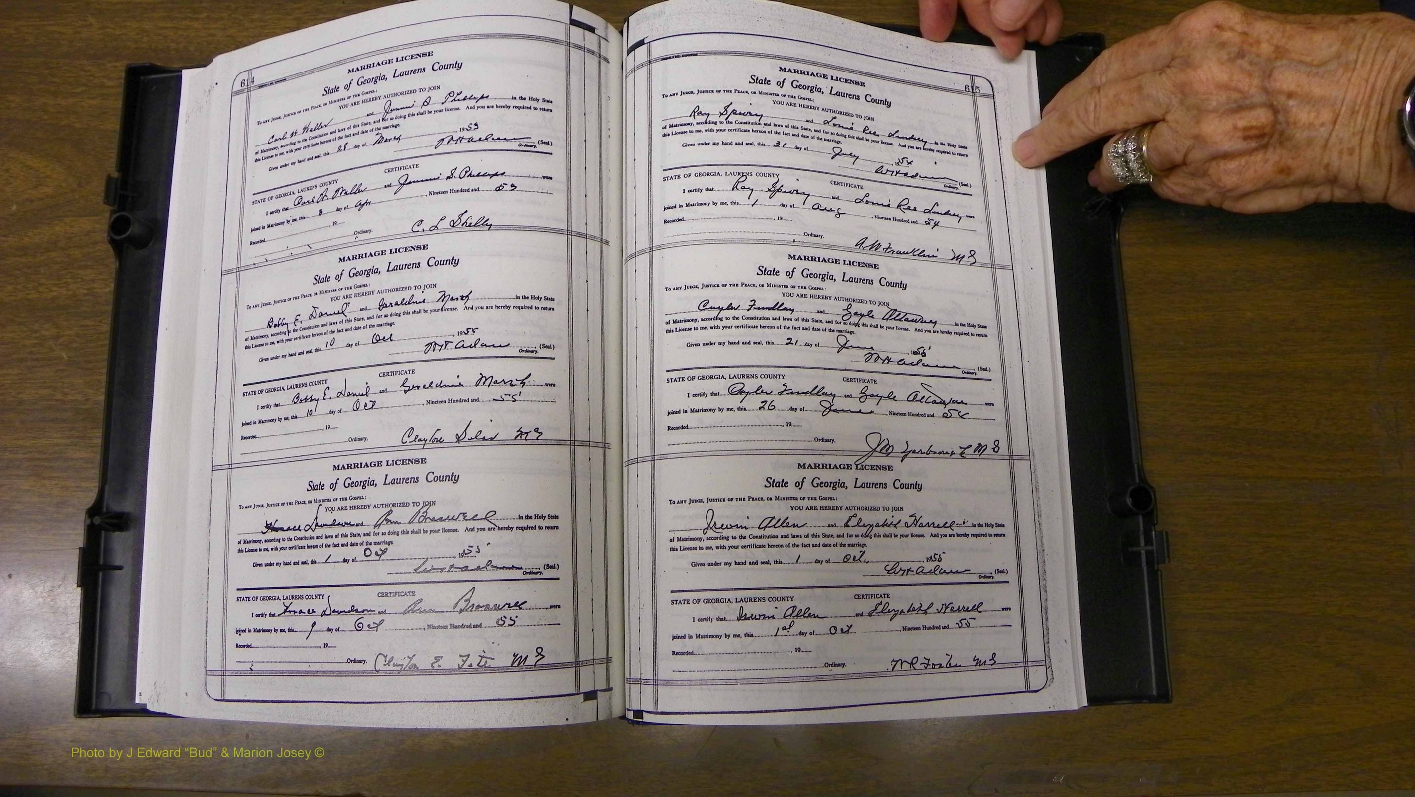 Laurens Co, GA, Marriages Book W, 1944 - 1955, White, P 614-615.JPG