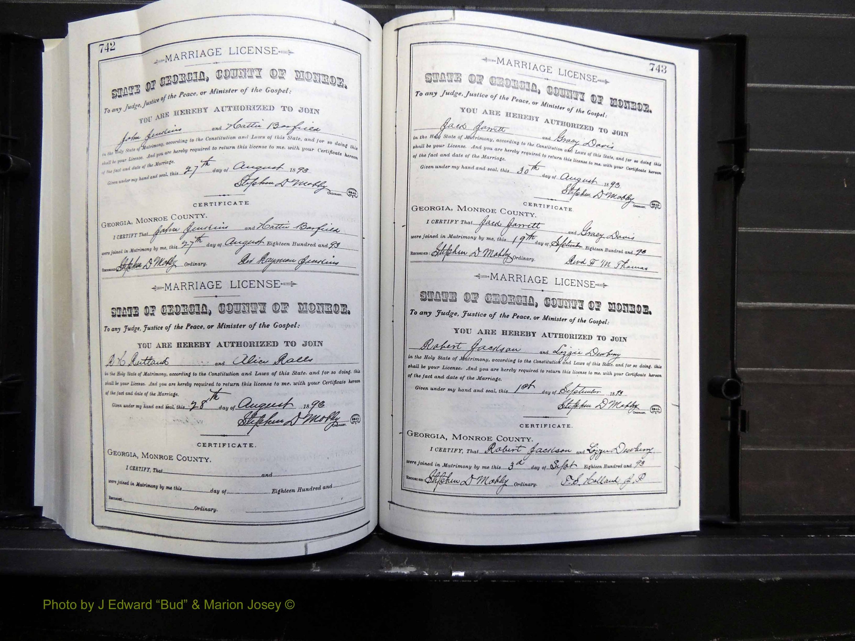 Monroe Co, GA, Marriages, Book F2, 1889-1890 pg 742-743.JPG