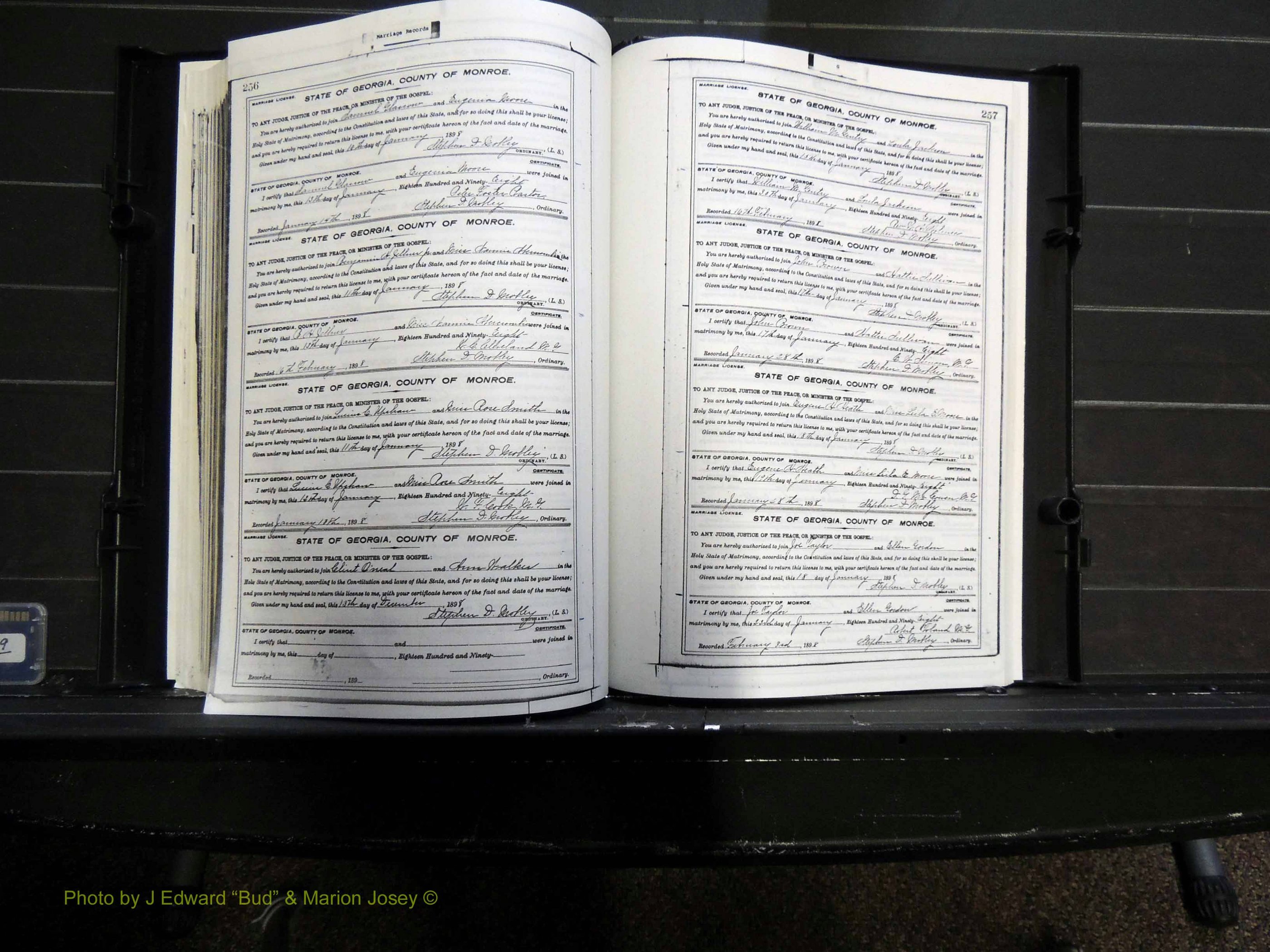 Monroe Co, GA, Marriages, Book G, 1890-1899 pg 256-257.JPG