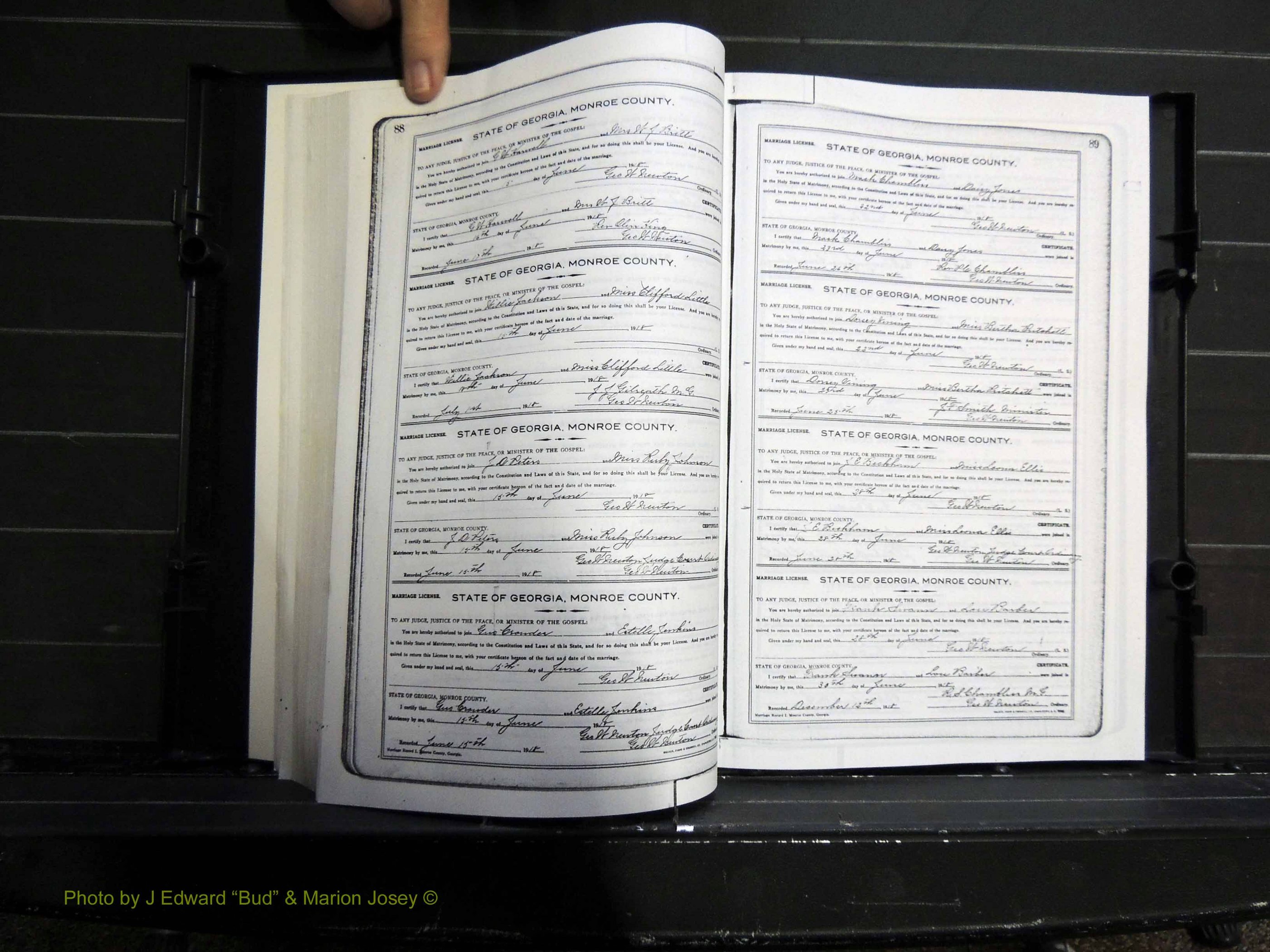 Monroe Co, GA, Marriages, Book I, 1917-1922 pg 088-089.JPG