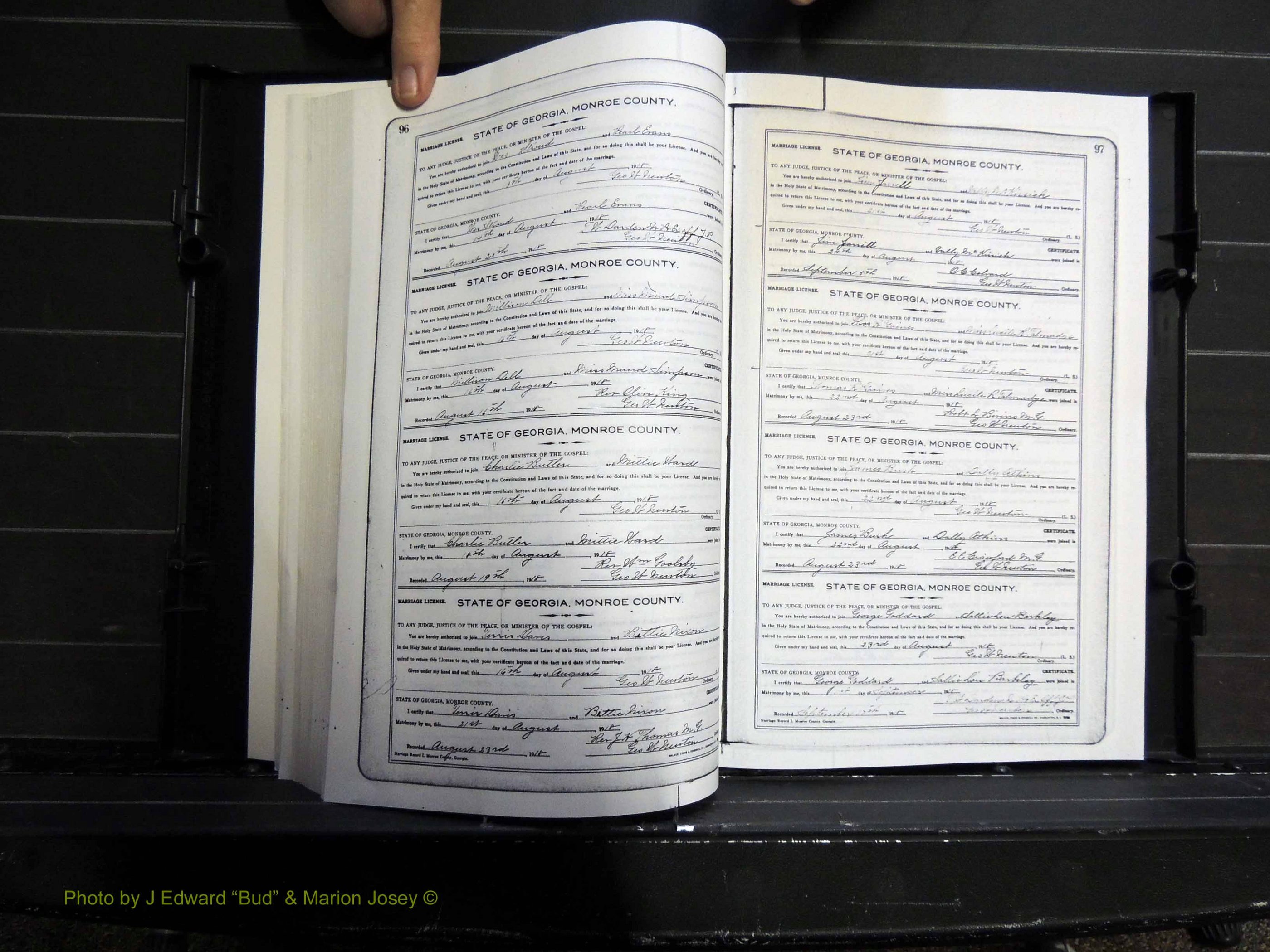 Monroe Co, GA, Marriages, Book I, 1917-1922 pg 096-097.JPG