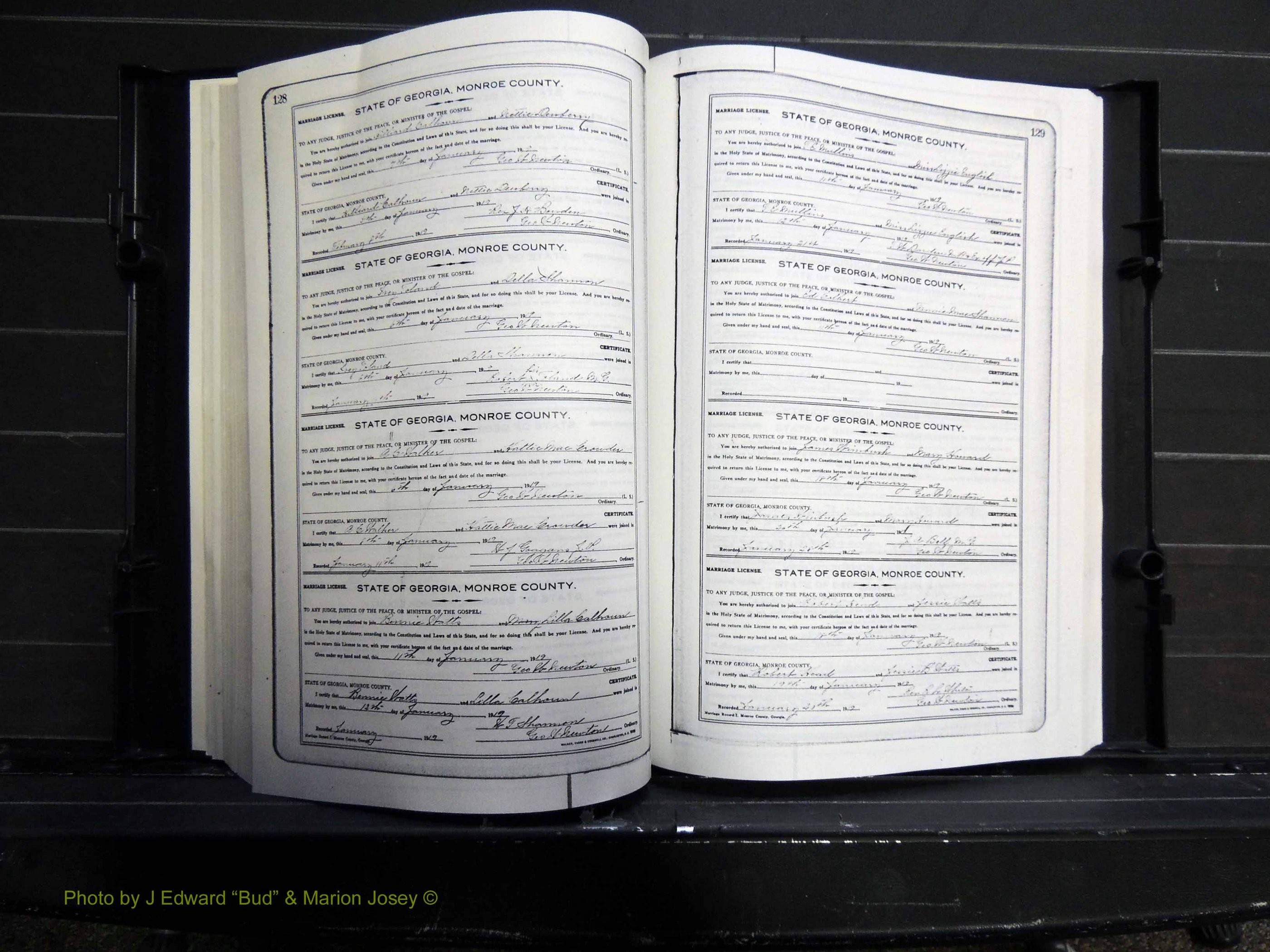 Monroe Co, GA, Marriages, Book I, 1917-1922 pg 128-129.JPG