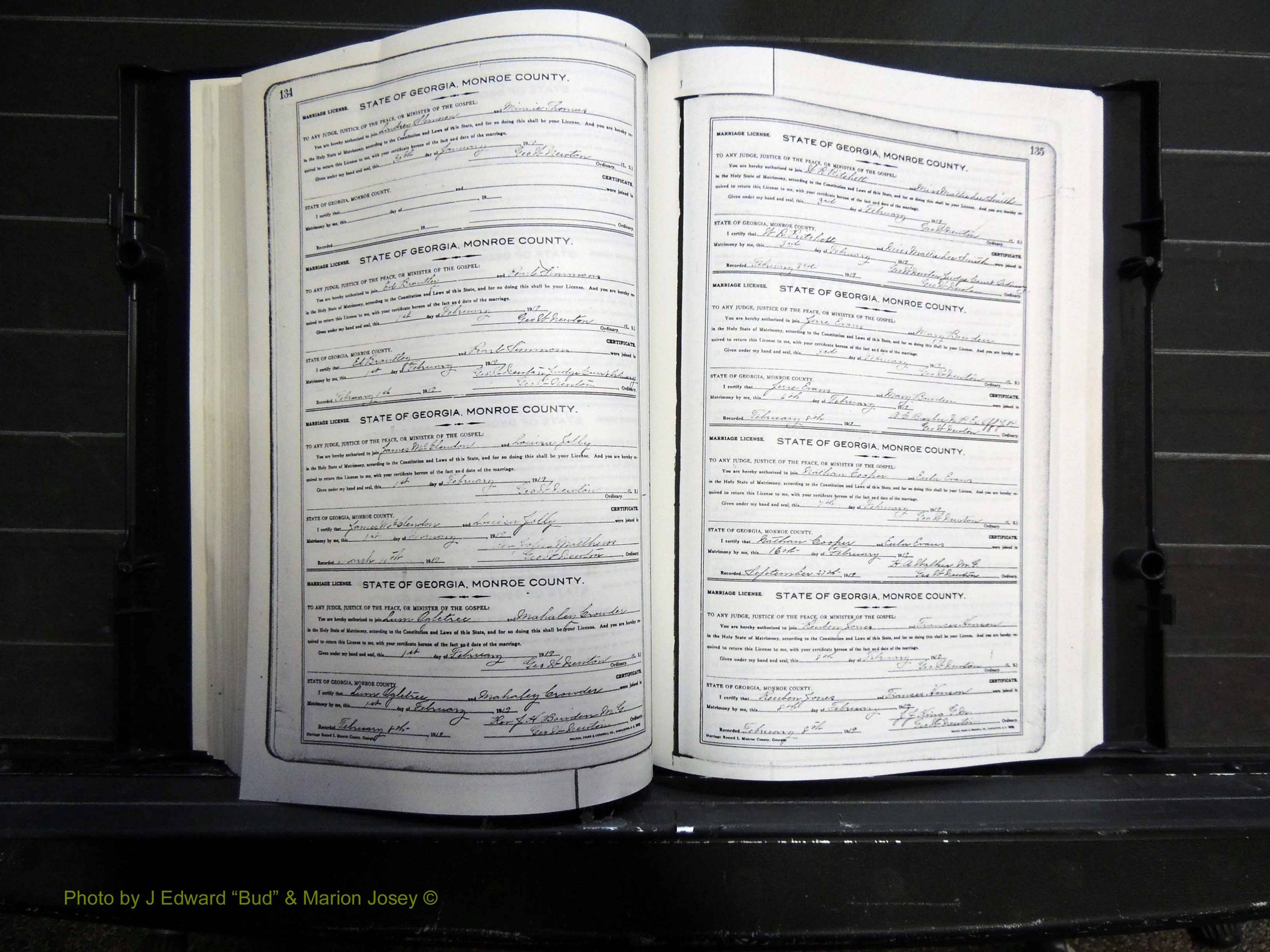 Monroe Co, GA, Marriages, Book I, 1917-1922 pg 134-135.JPG