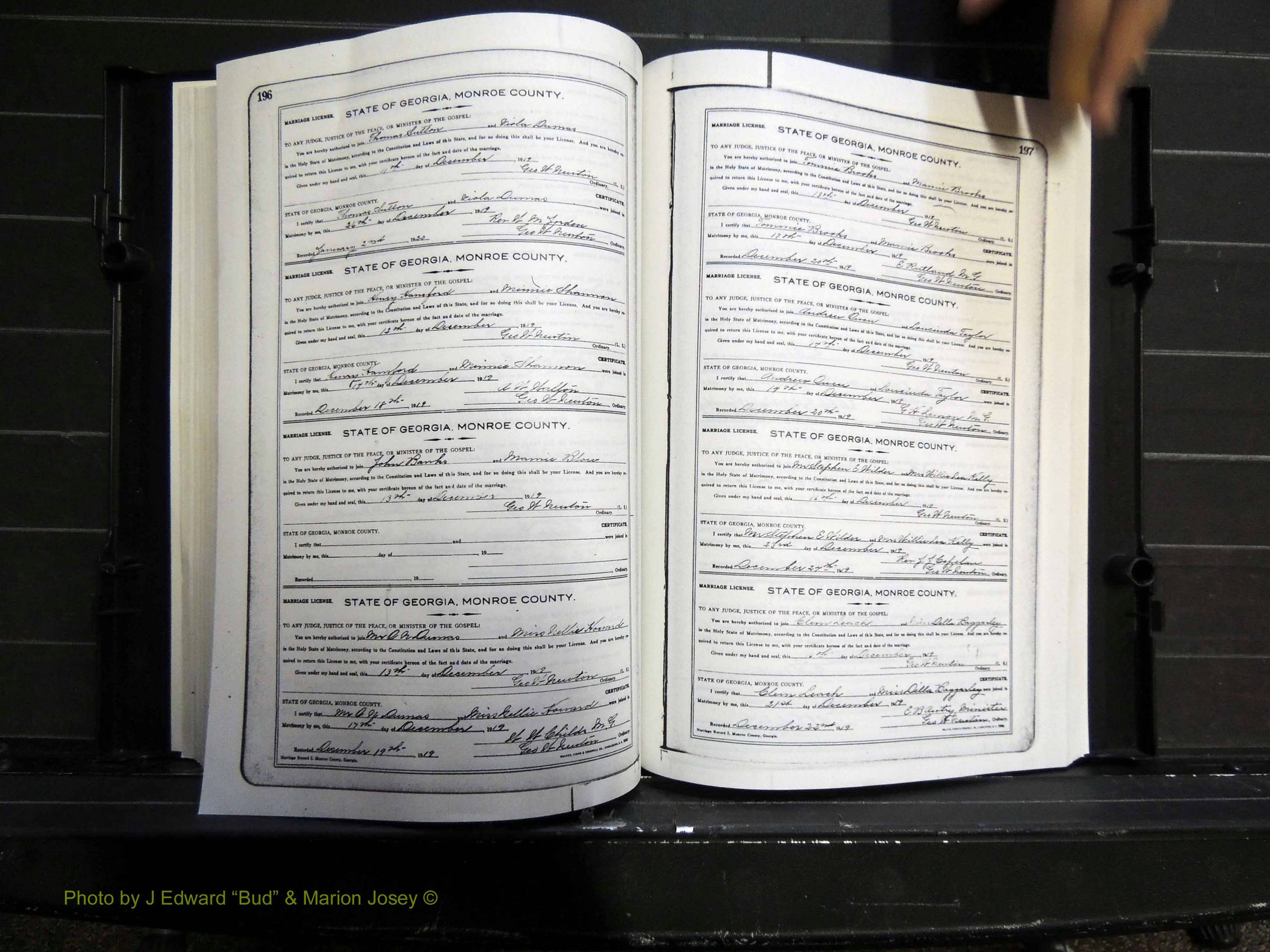 Monroe Co, GA, Marriages, Book I, 1917-1922 pg 196-197.JPG