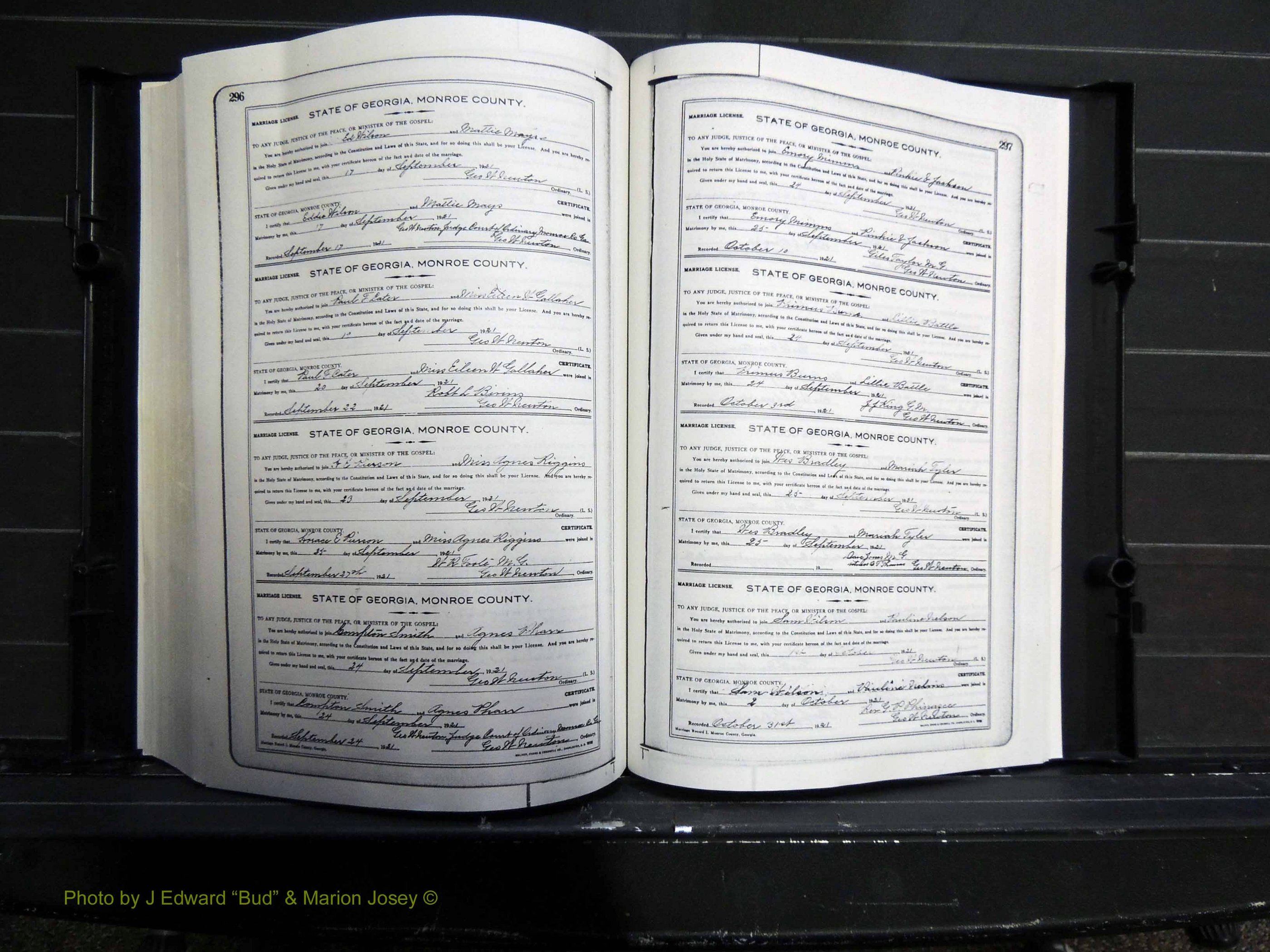 Monroe Co, GA, Marriages, Book I, 1917-1922 pg 296-297.JPG