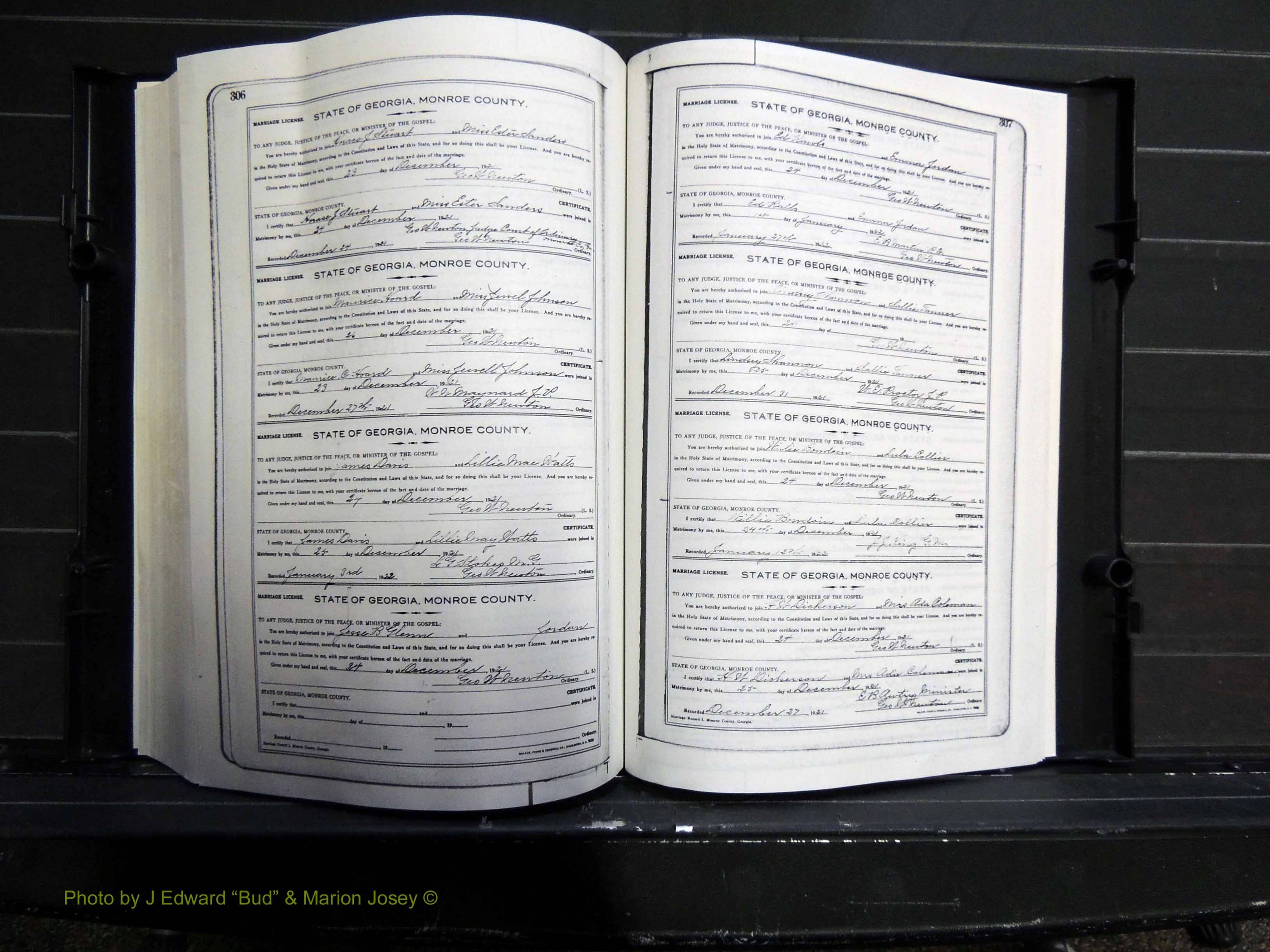 Monroe Co, GA, Marriages, Book I, 1917-1922 pg 306-307.JPG