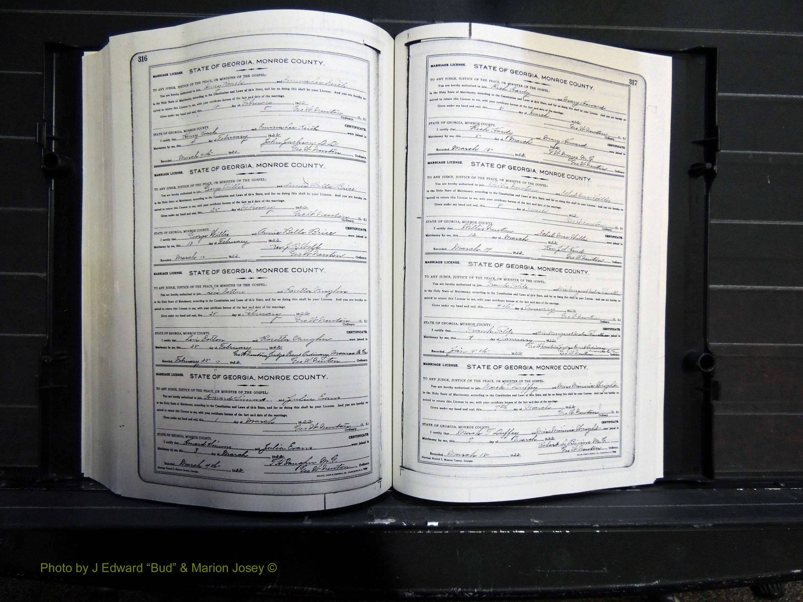 Monroe Co, GA, Marriages, Book I, 1917-1922 pg 316-317.JPG