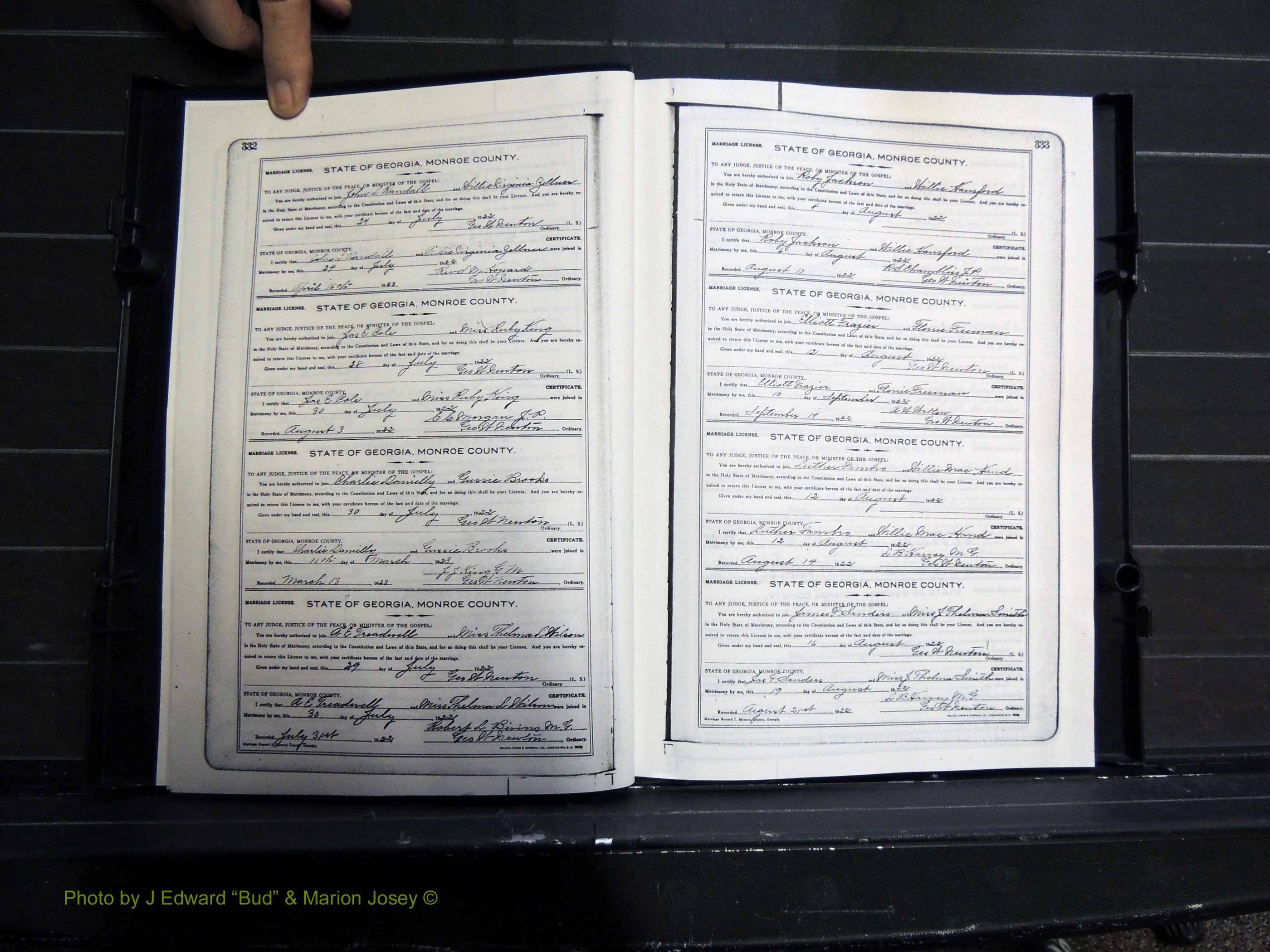 Monroe Co, GA, Marriages, Book I2, 1922-1929 pg 332-333.JPG