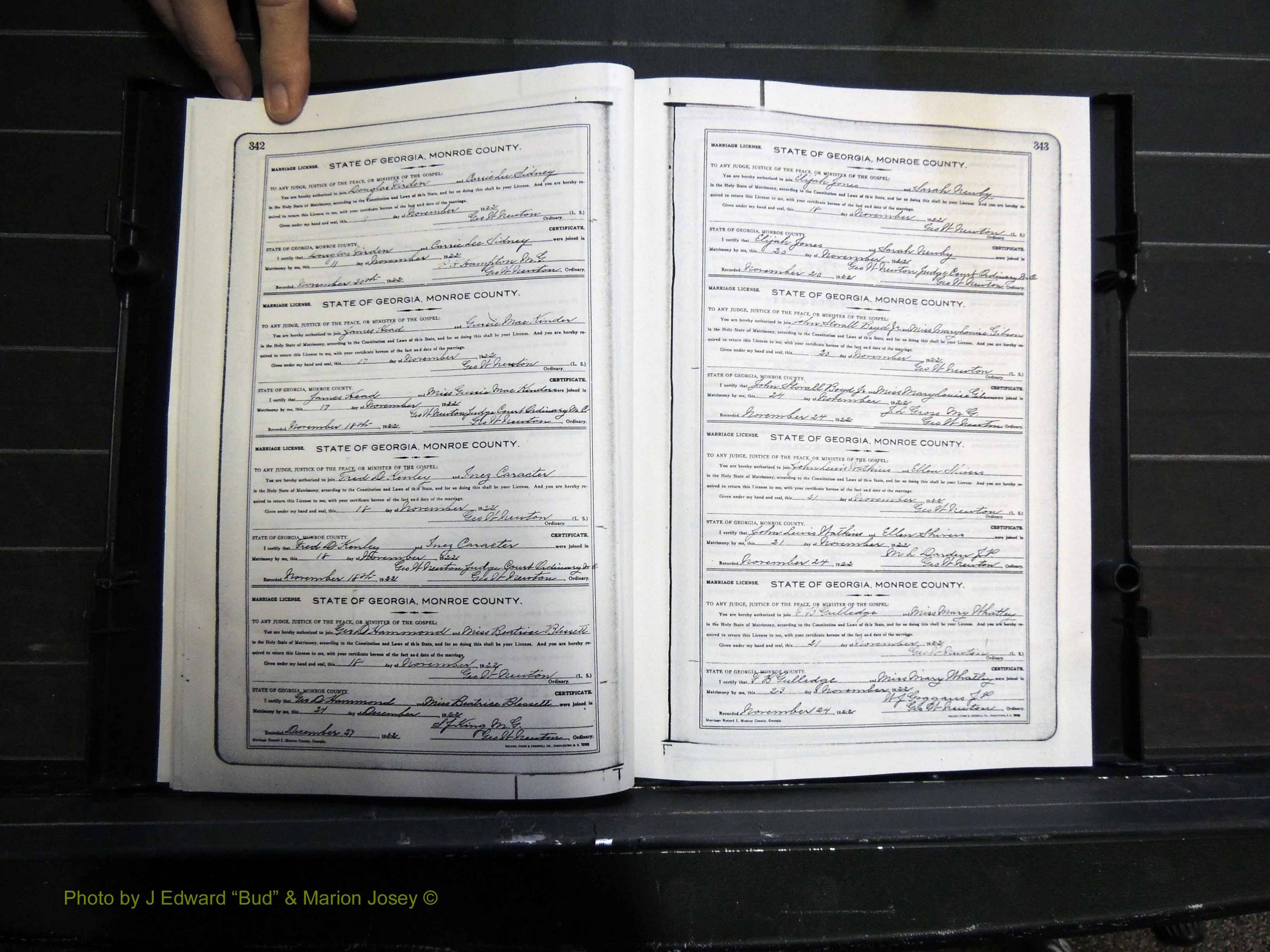 Monroe Co, GA, Marriages, Book I2, 1922-1929 pg 342-343.JPG