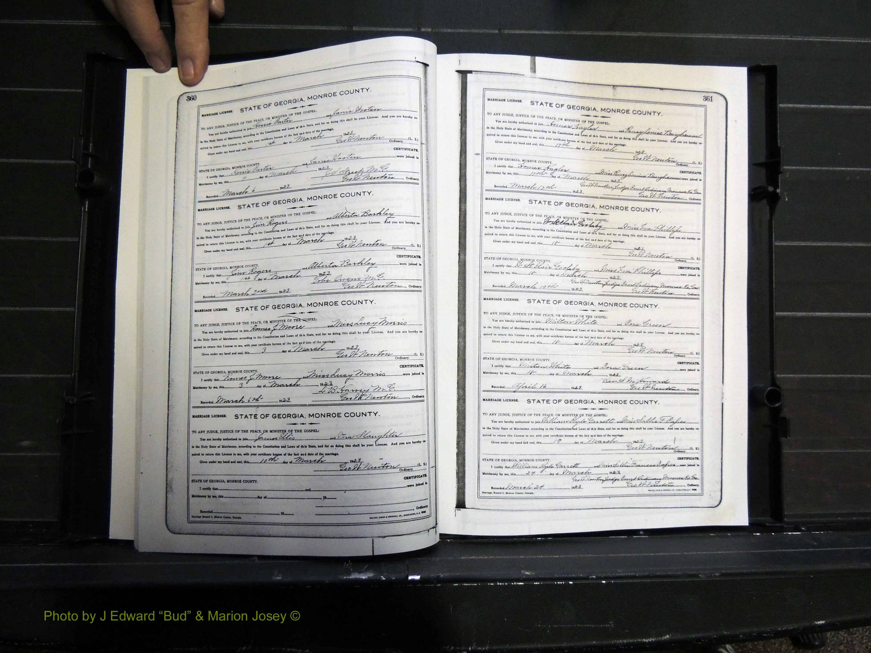 Monroe Co, GA, Marriages, Book I2, 1922-1929 pg 360-361.JPG
