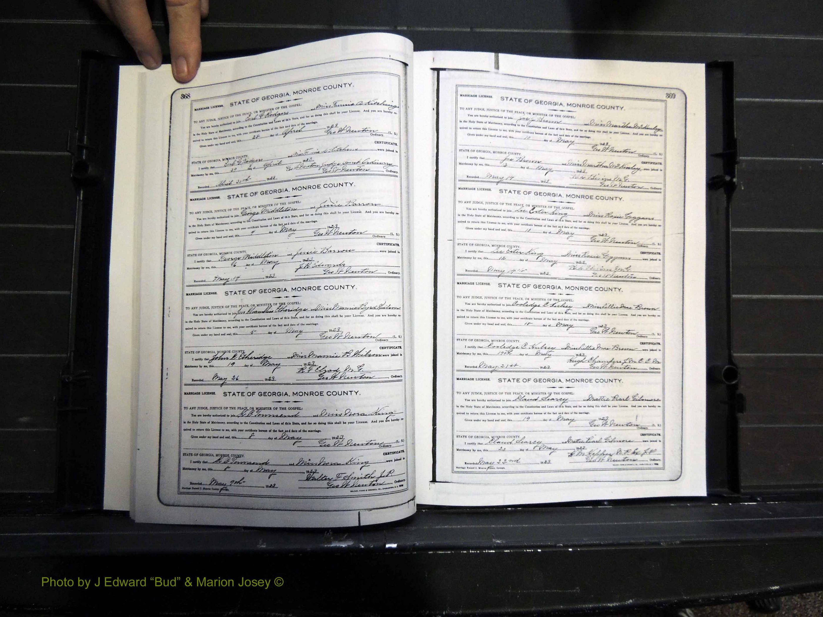 Monroe Co, GA, Marriages, Book I2, 1922-1929 pg 368-369.JPG