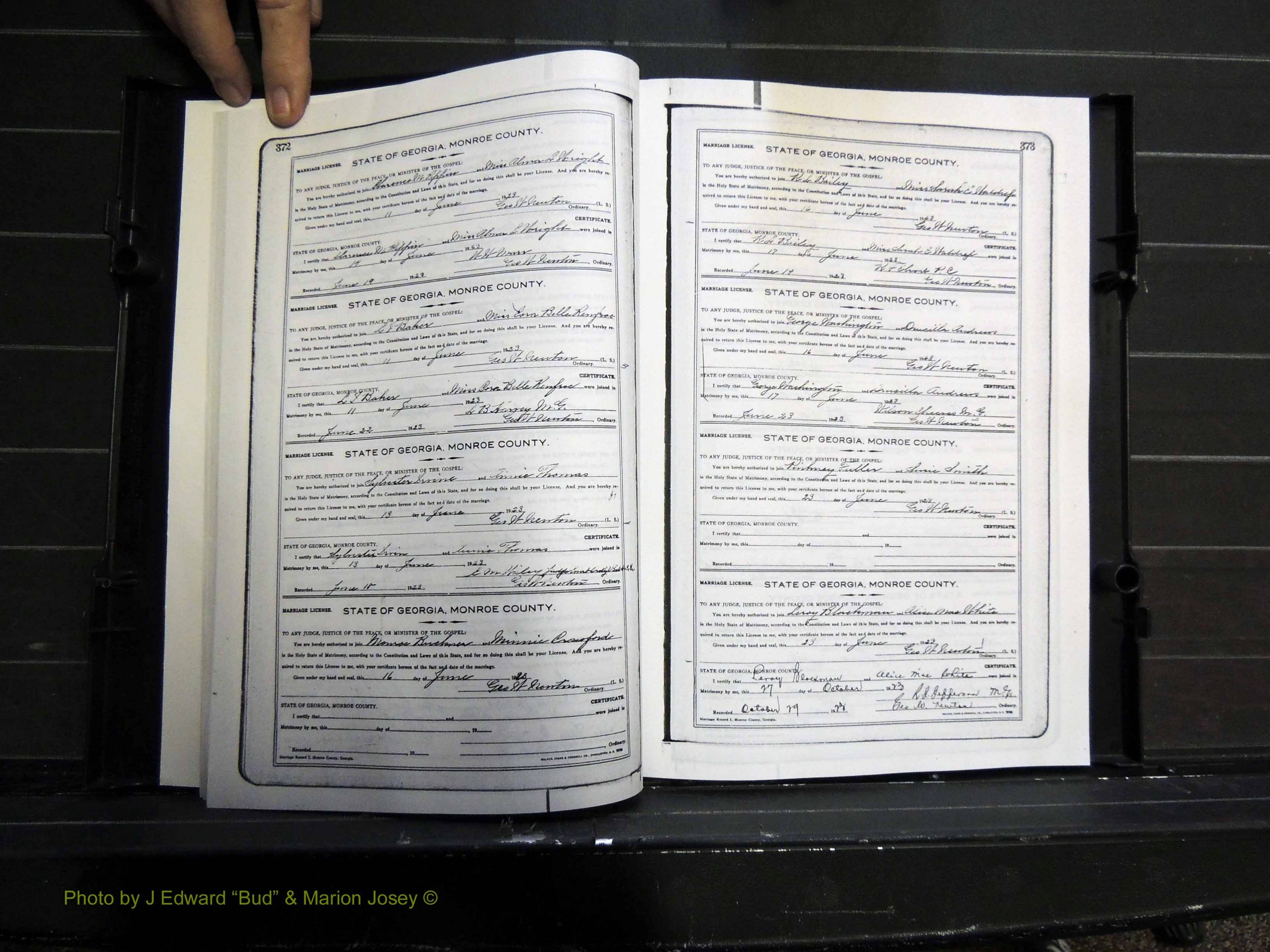 Monroe Co, GA, Marriages, Book I2, 1922-1929 pg 372-373.JPG
