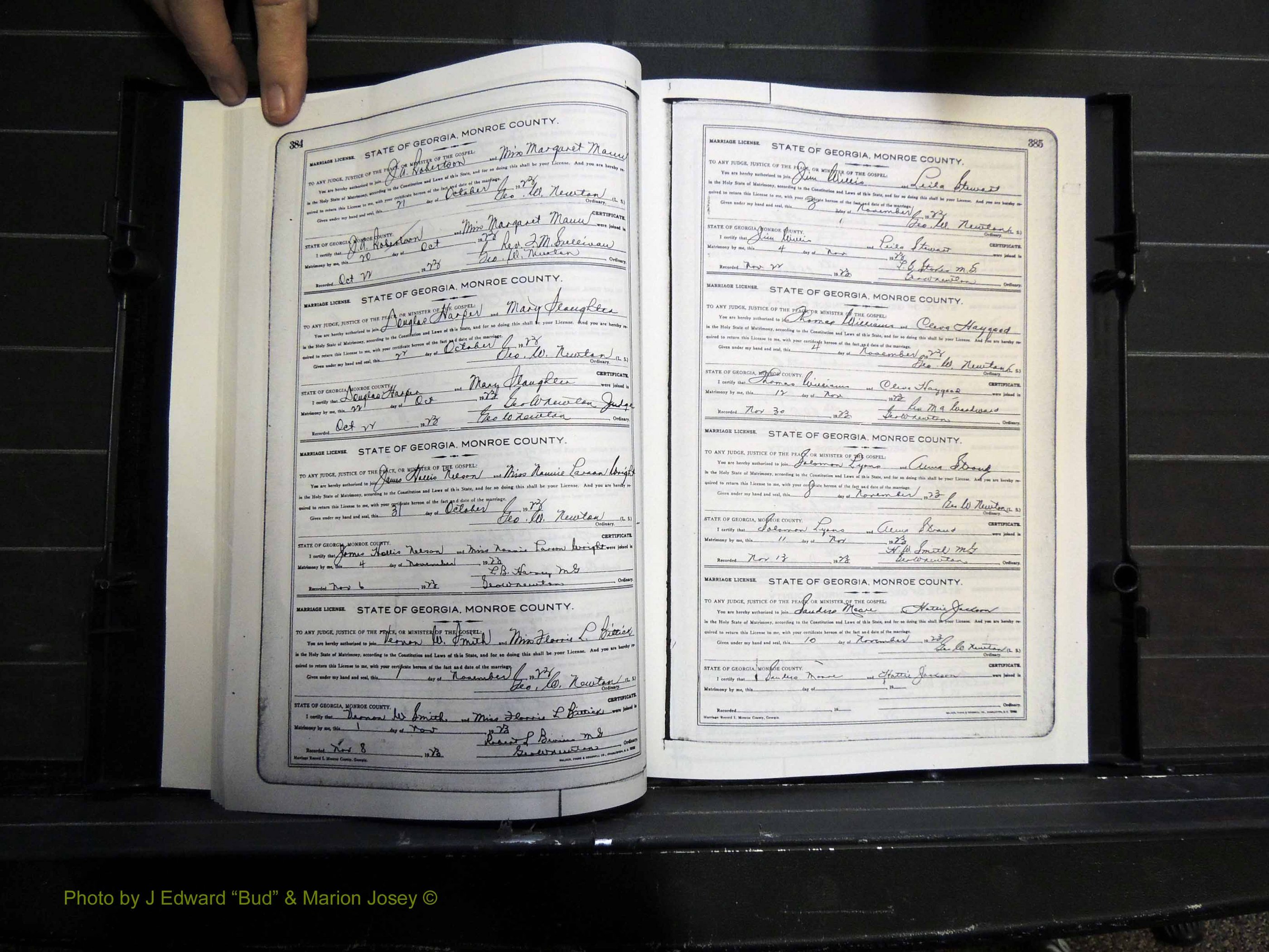 Monroe Co, GA, Marriages, Book I2, 1922-1929 pg 384-385.JPG
