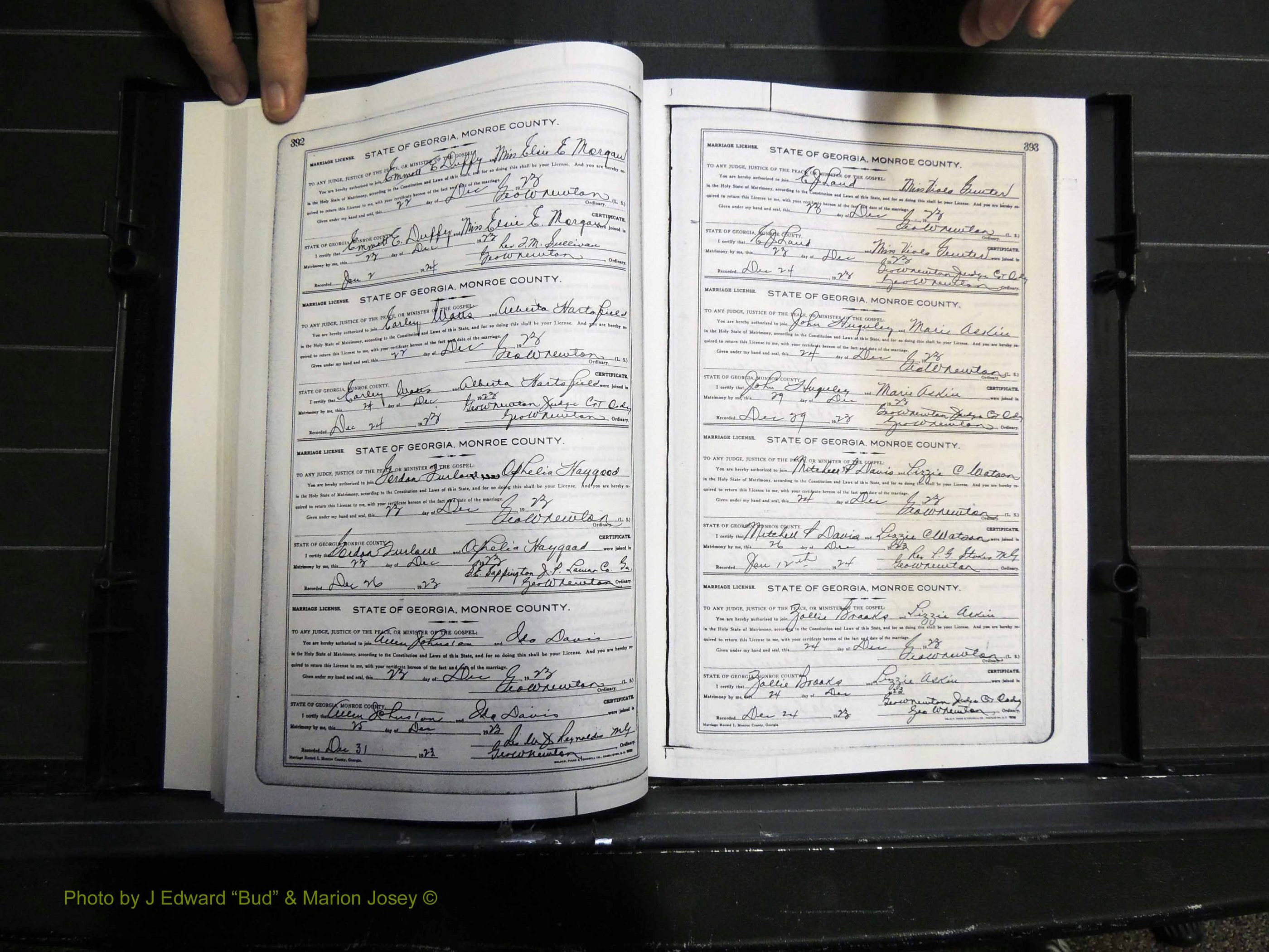 Monroe Co, GA, Marriages, Book I2, 1922-1929 pg 392-393.JPG