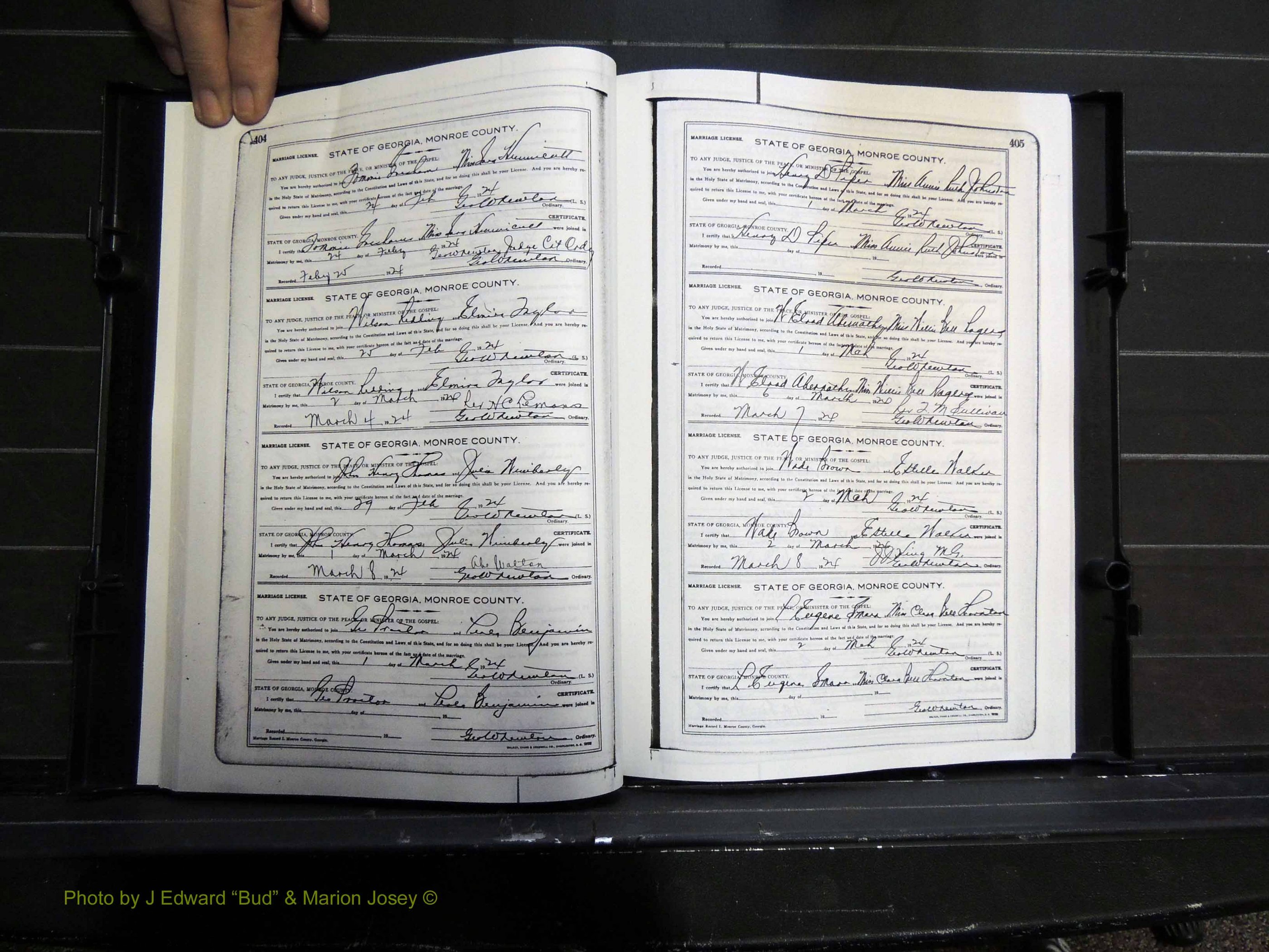 Monroe Co, GA, Marriages, Book I2, 1922-1929 pg 404-405.JPG