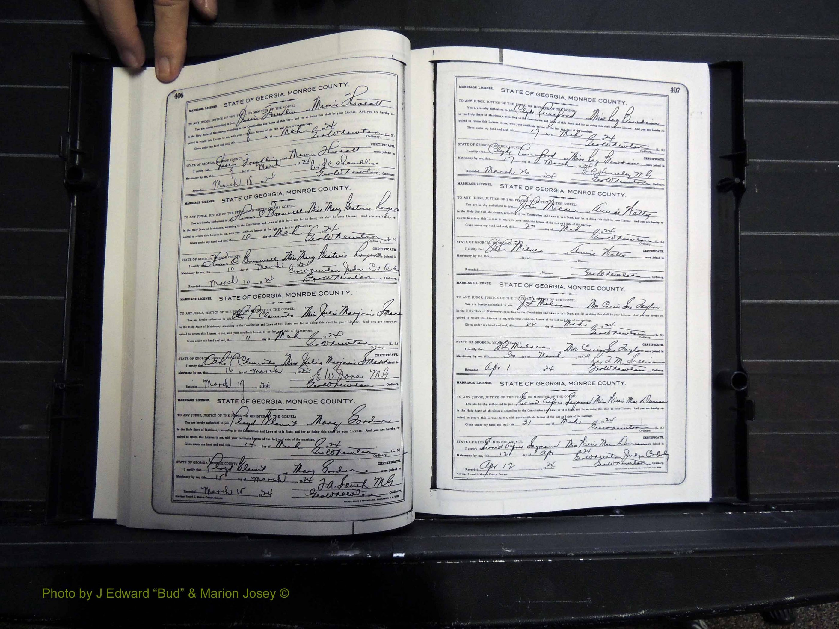 Monroe Co, GA, Marriages, Book I2, 1922-1929 pg 406-407.JPG