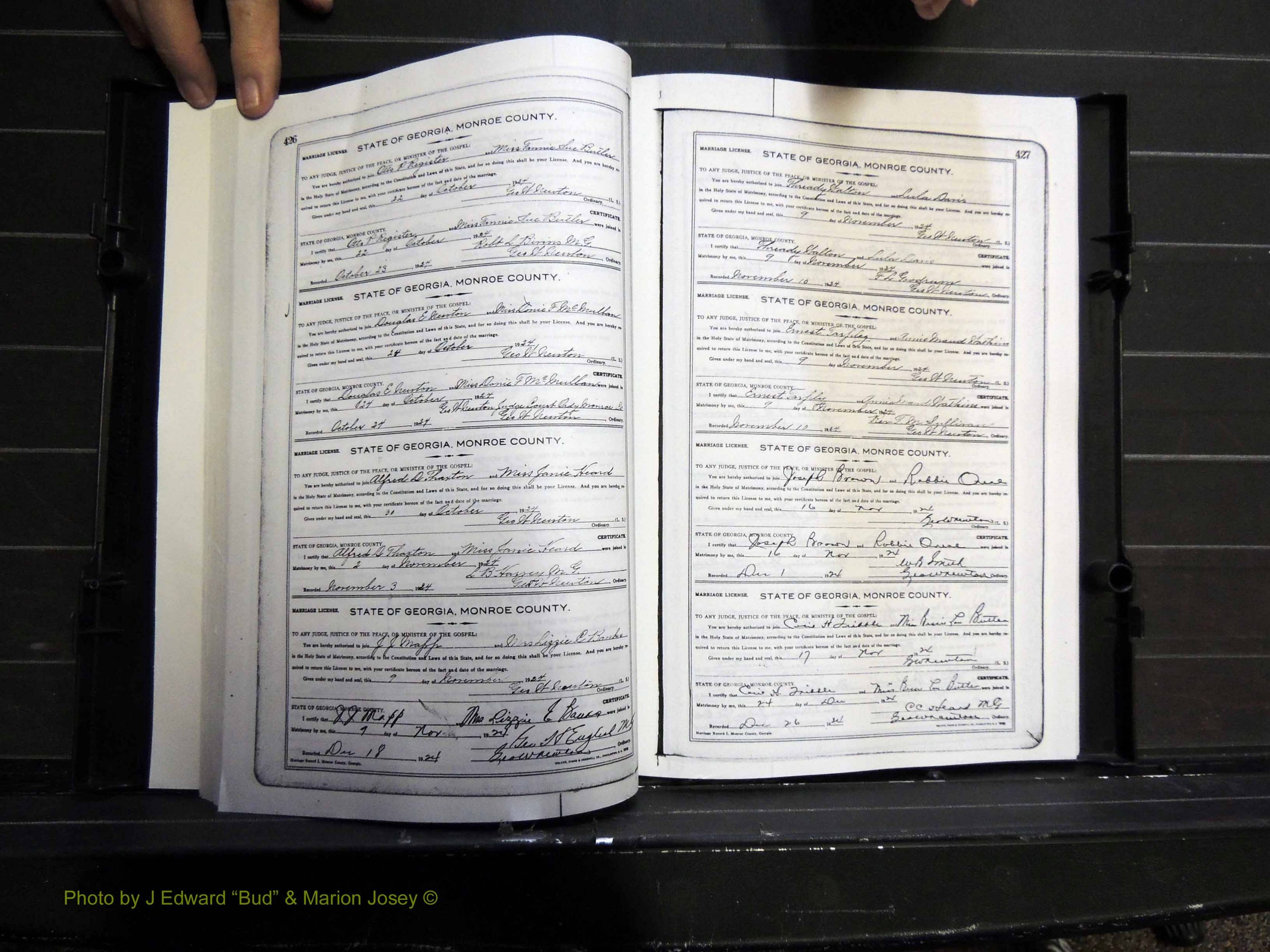 Monroe Co, GA, Marriages, Book I2, 1922-1929 pg 426-427.JPG