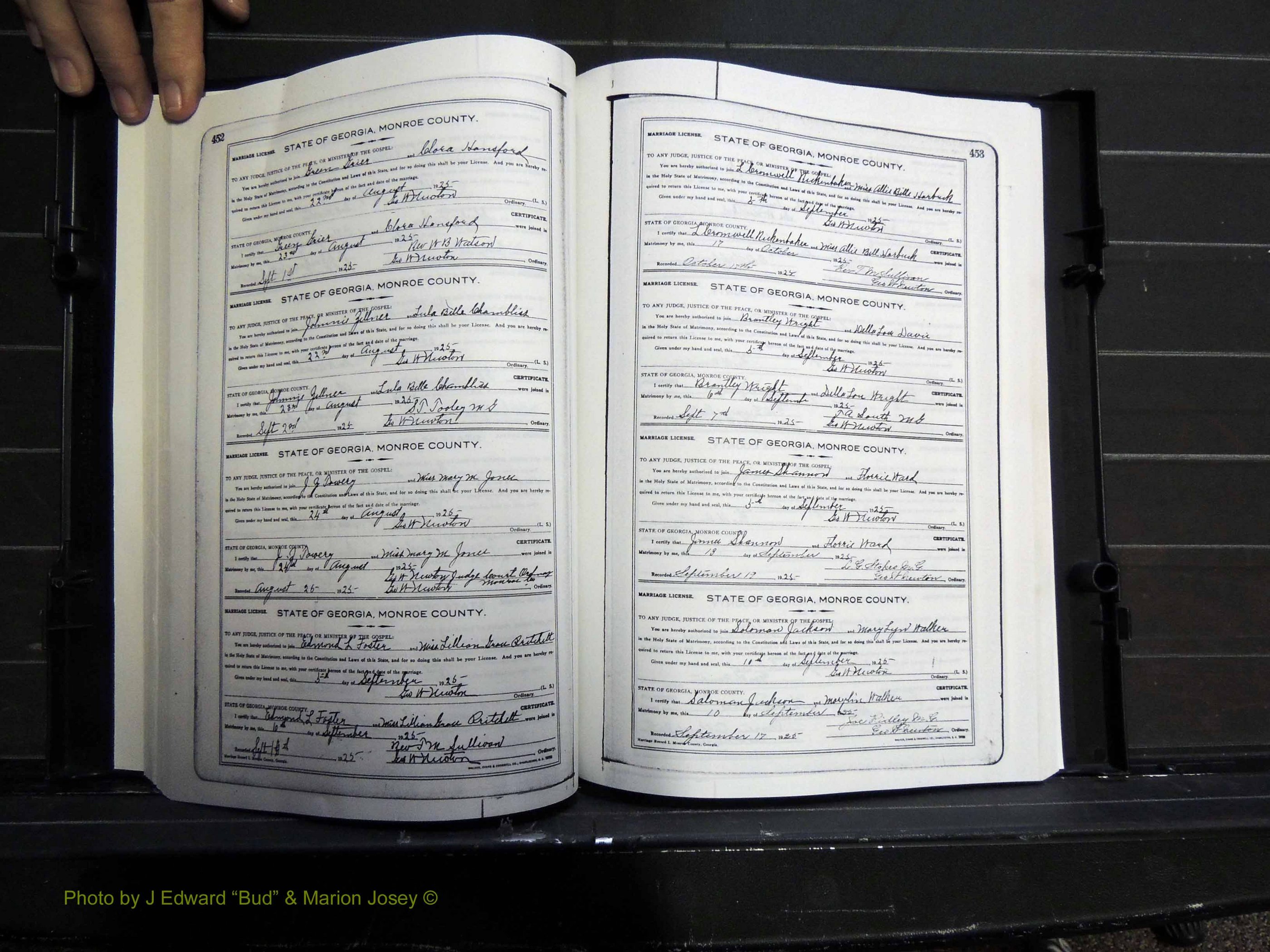 Monroe Co, GA, Marriages, Book I2, 1922-1929 pg 452-453.JPG