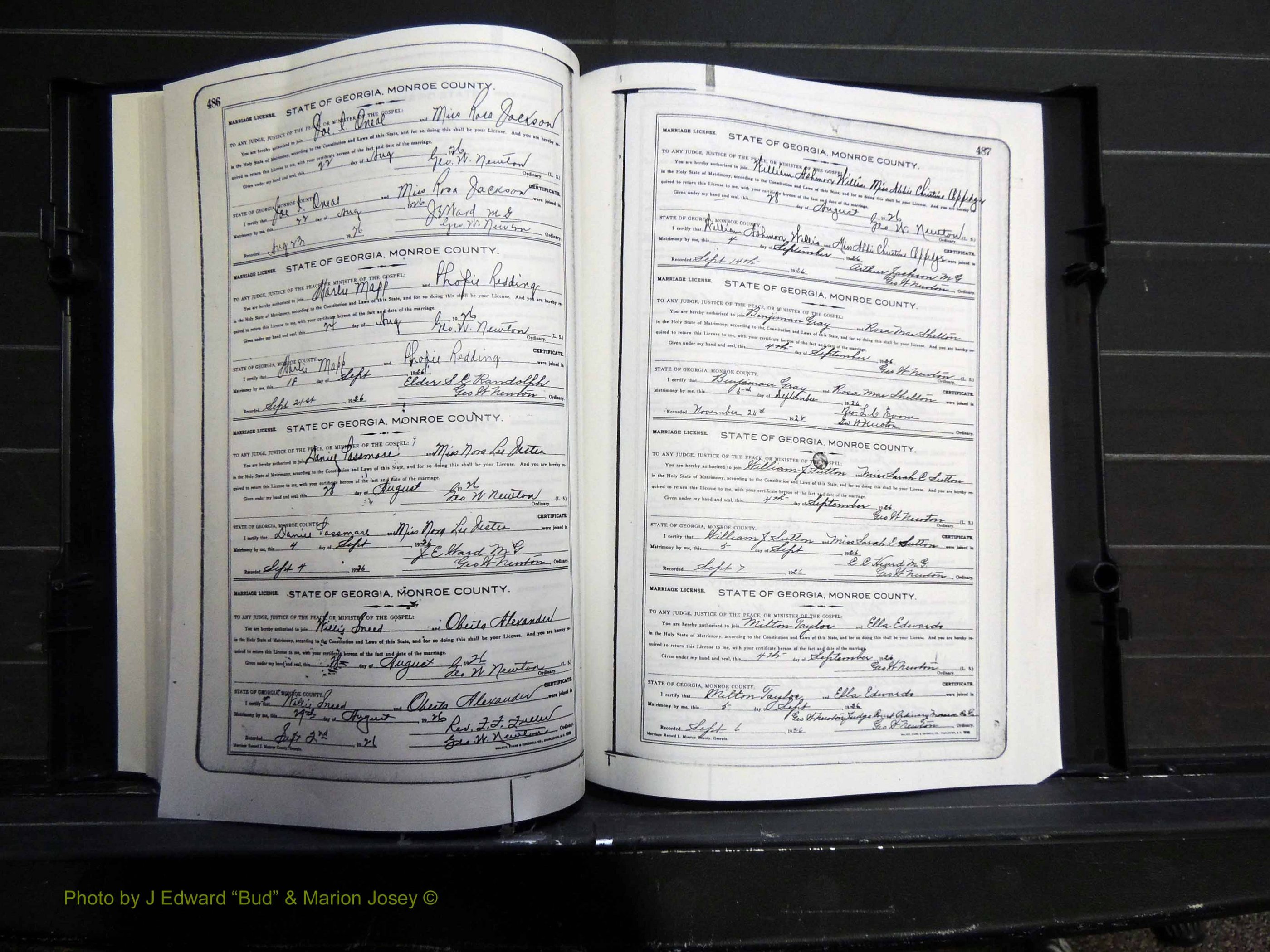 Monroe Co, GA, Marriages, Book I2, 1922-1929 pg 486-487.JPG