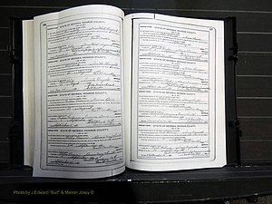 Monroe Co, GA, Marriages, Book I2, 1922-1929 pg 526-527.JPG