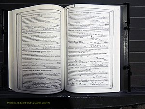 Monroe Co, GA, Marriages, Book I2, 1922-1929 pg 570-571.JPG