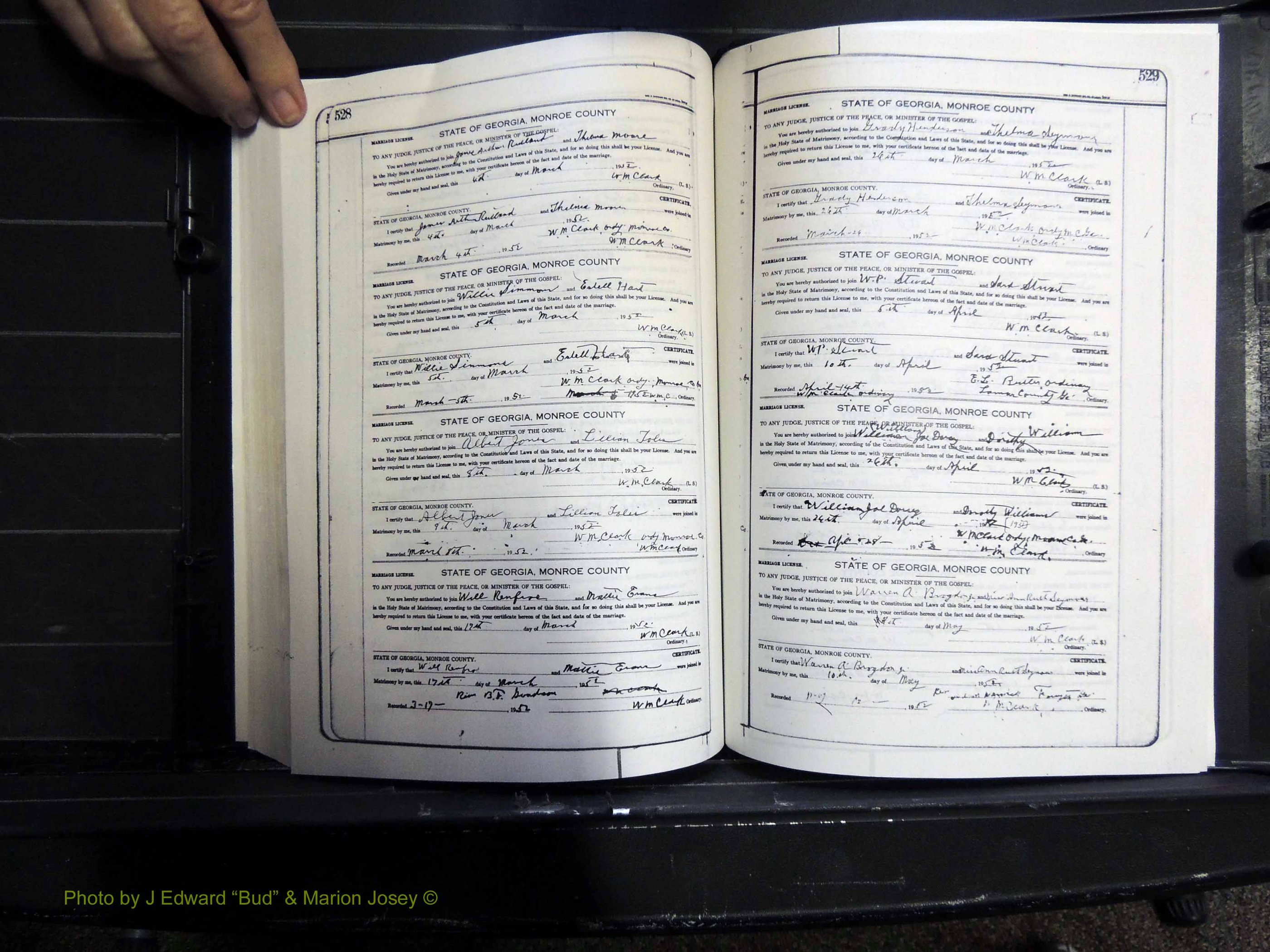 Monroe Co, GA, Marriages, Book J2, 1938-1952 pg 528-529.JPG