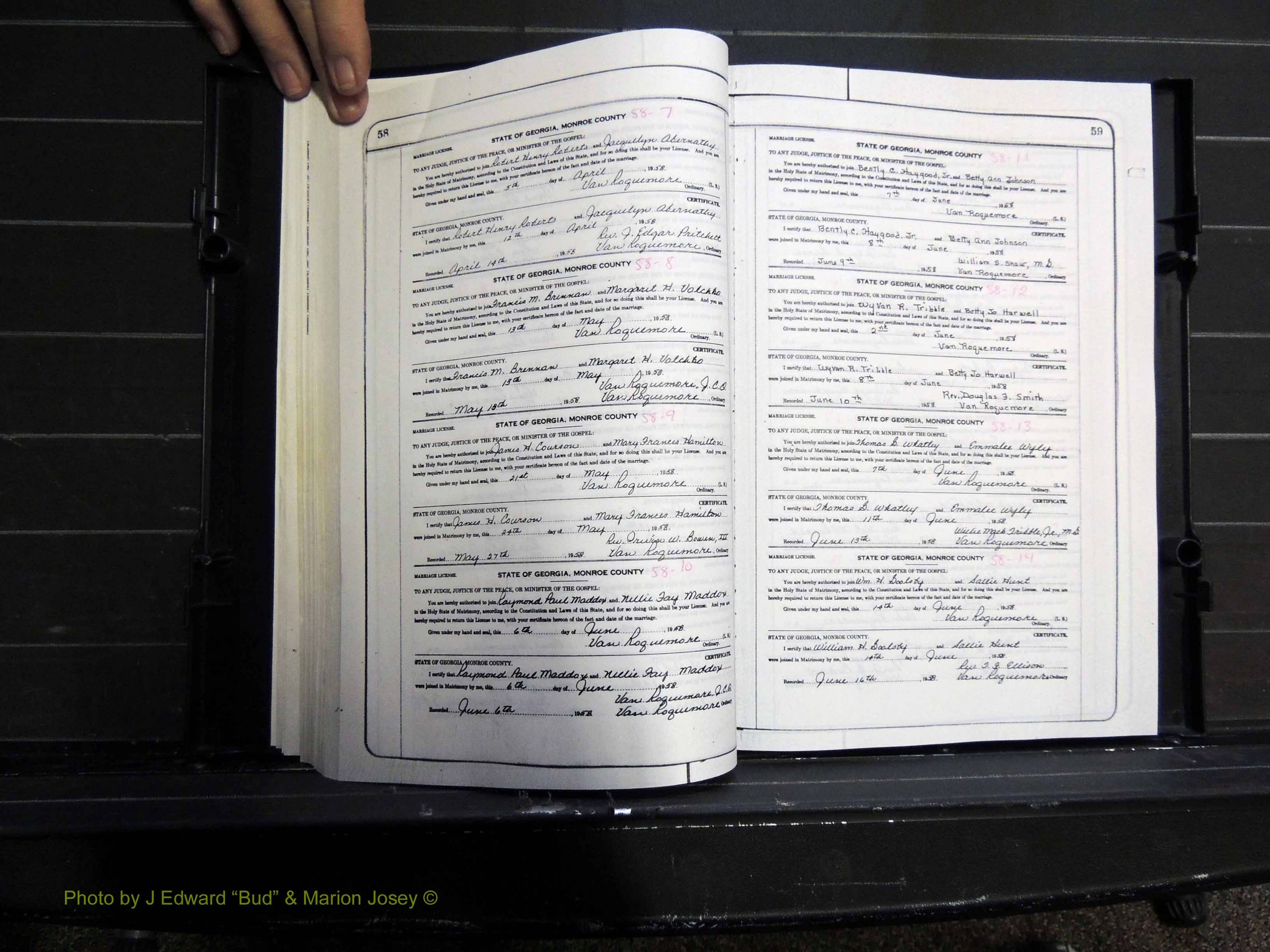 Monroe Co, GA, Marriages, Book K, 1952-1975 pg 058-059.JPG